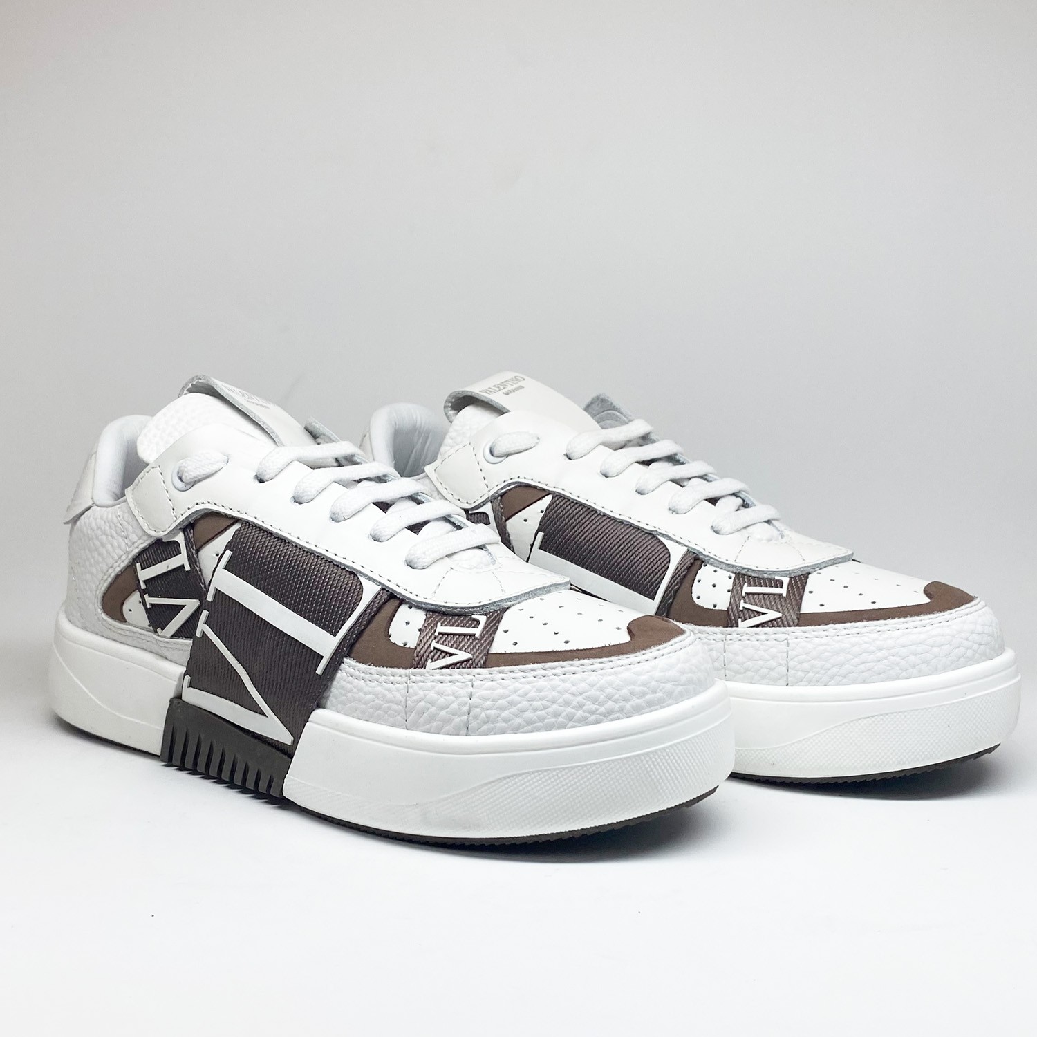 Şerit Detaylı Kahverengi Kadın Sneaker
