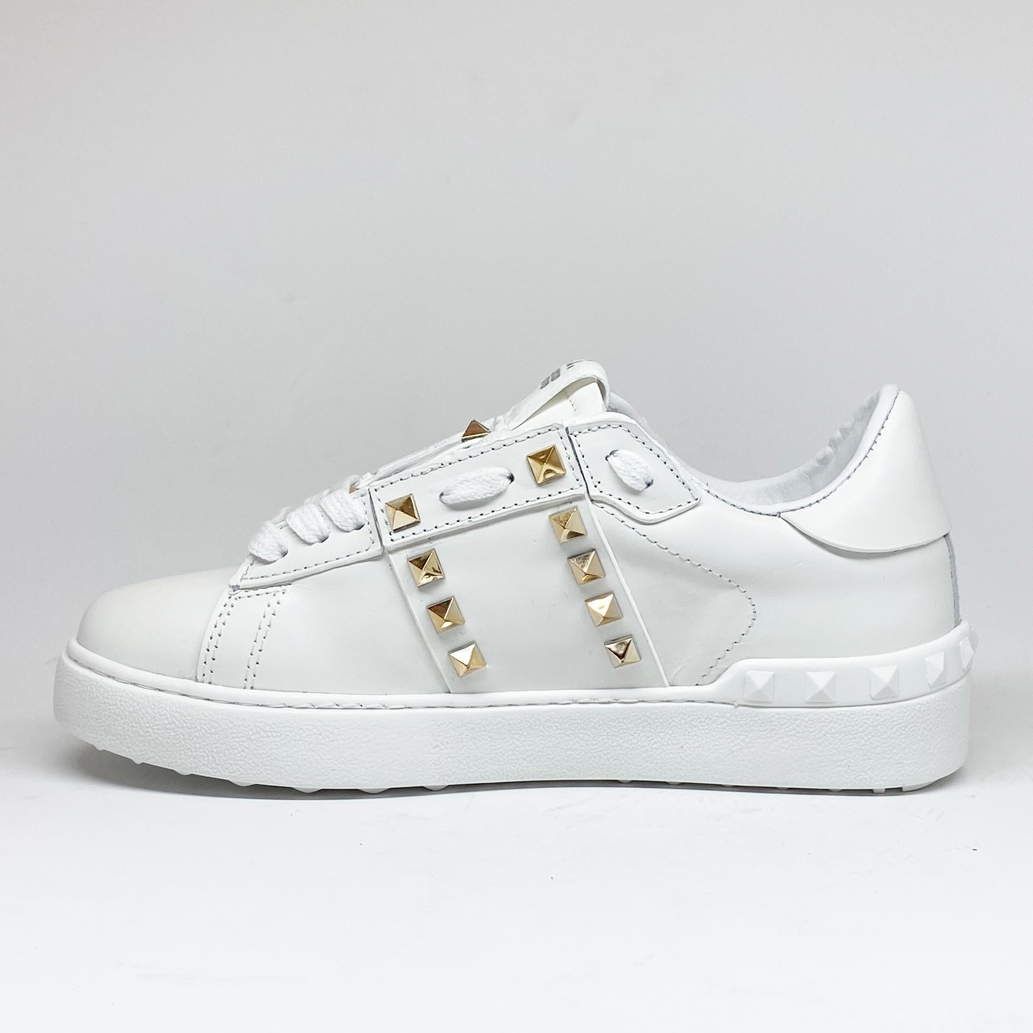 Troklu Beyaz Sneaker