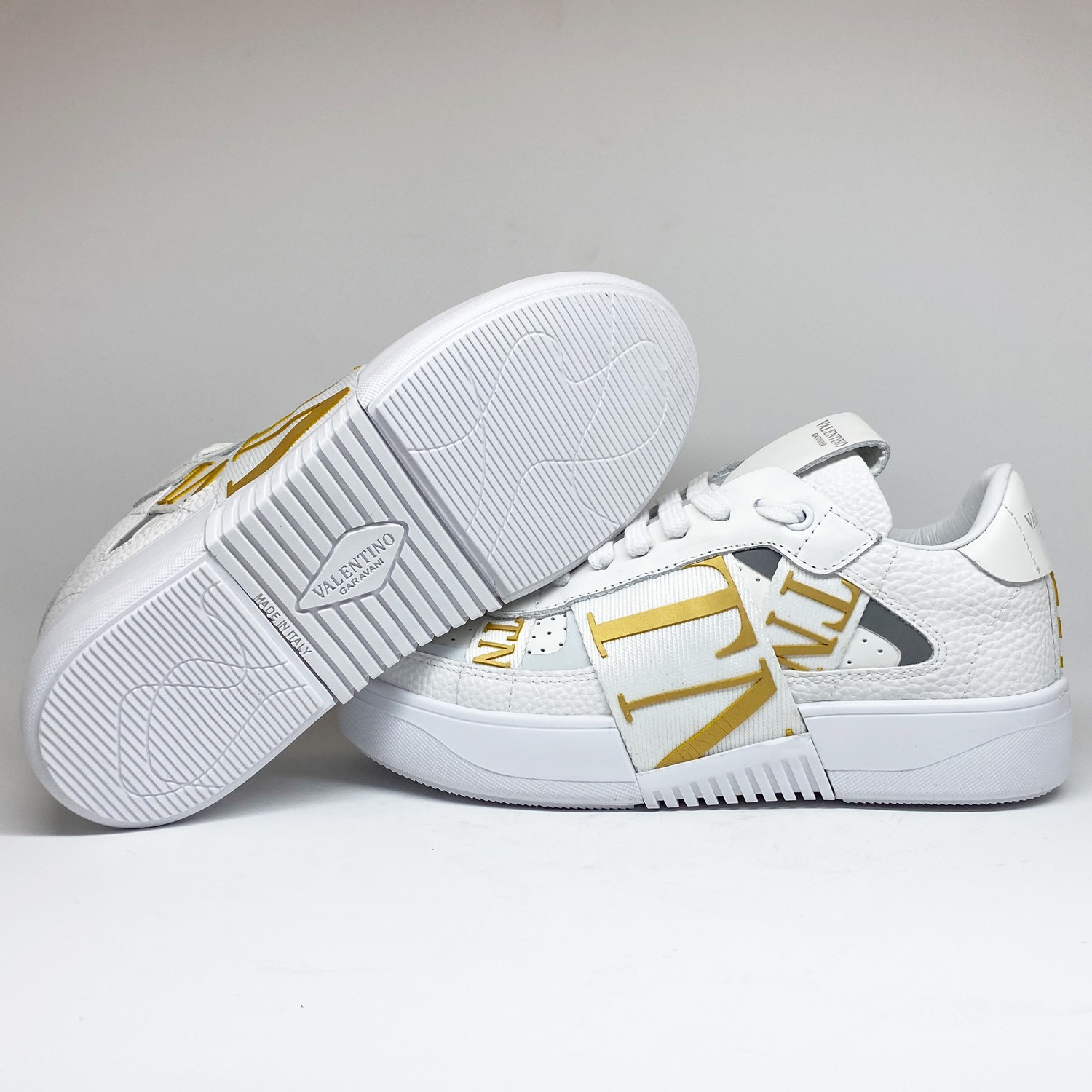 Şerit Detaylı Beyaz Sneaker
