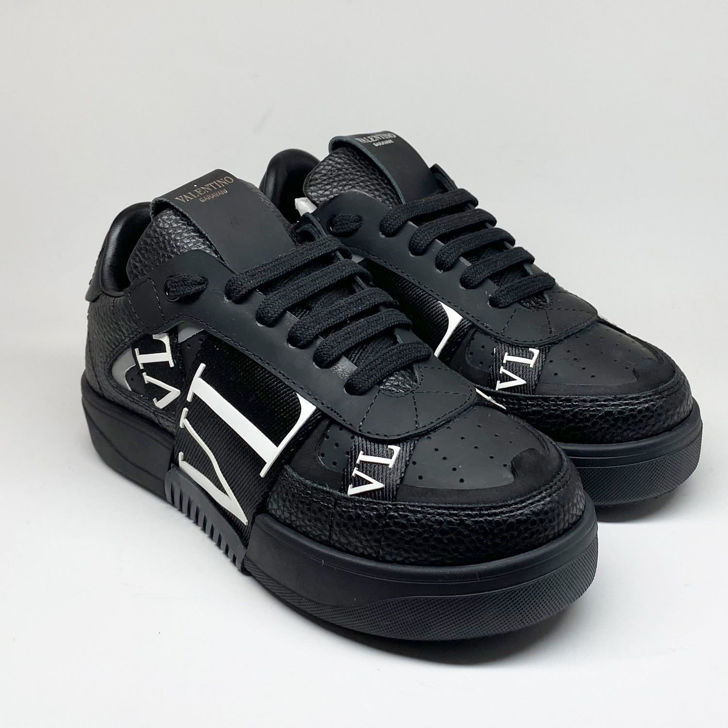 Şerit Detaylı Siyah Sneaker