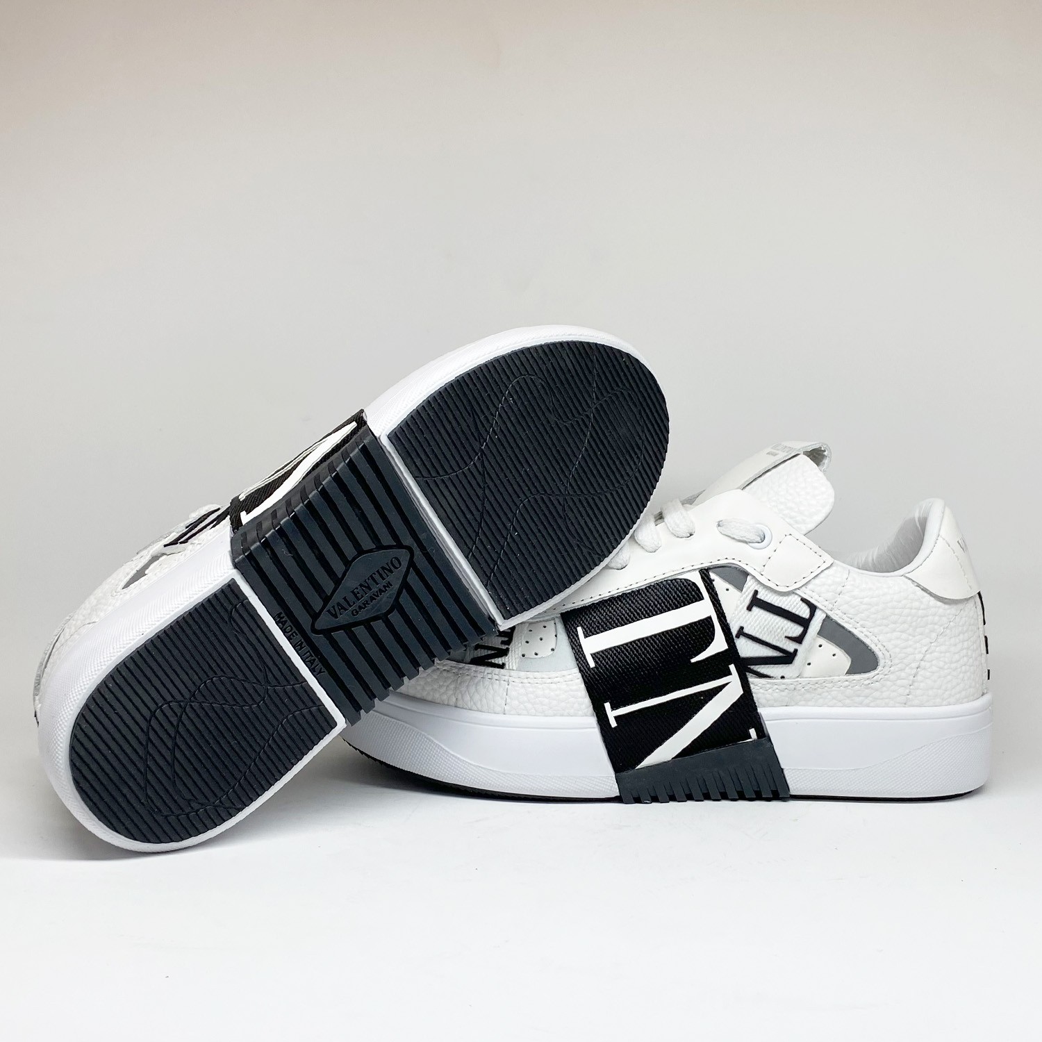 Şerit Detaylı Beyaz Sneaker