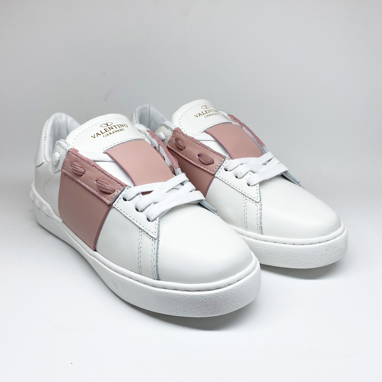 Pembe Şeritli Beyaz Sneaker