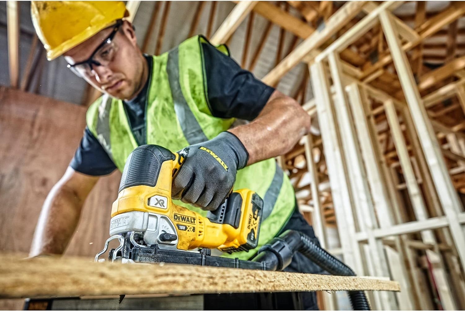 Dewalt DCS334NT Aküsüz Şarjlı Dekupaj Testere