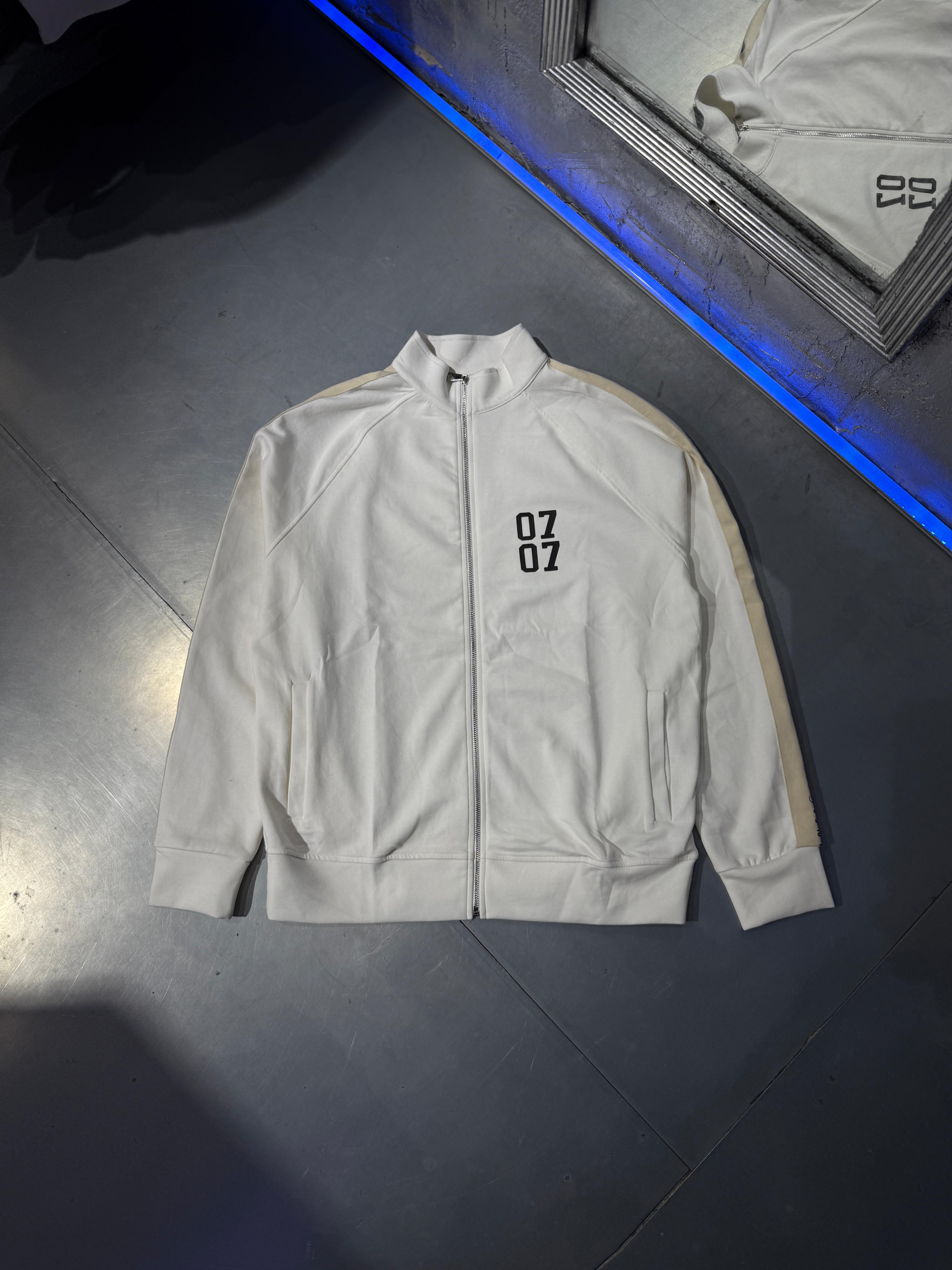 Yan Şerit Detaylı 07 Logo Ceket - Ekru