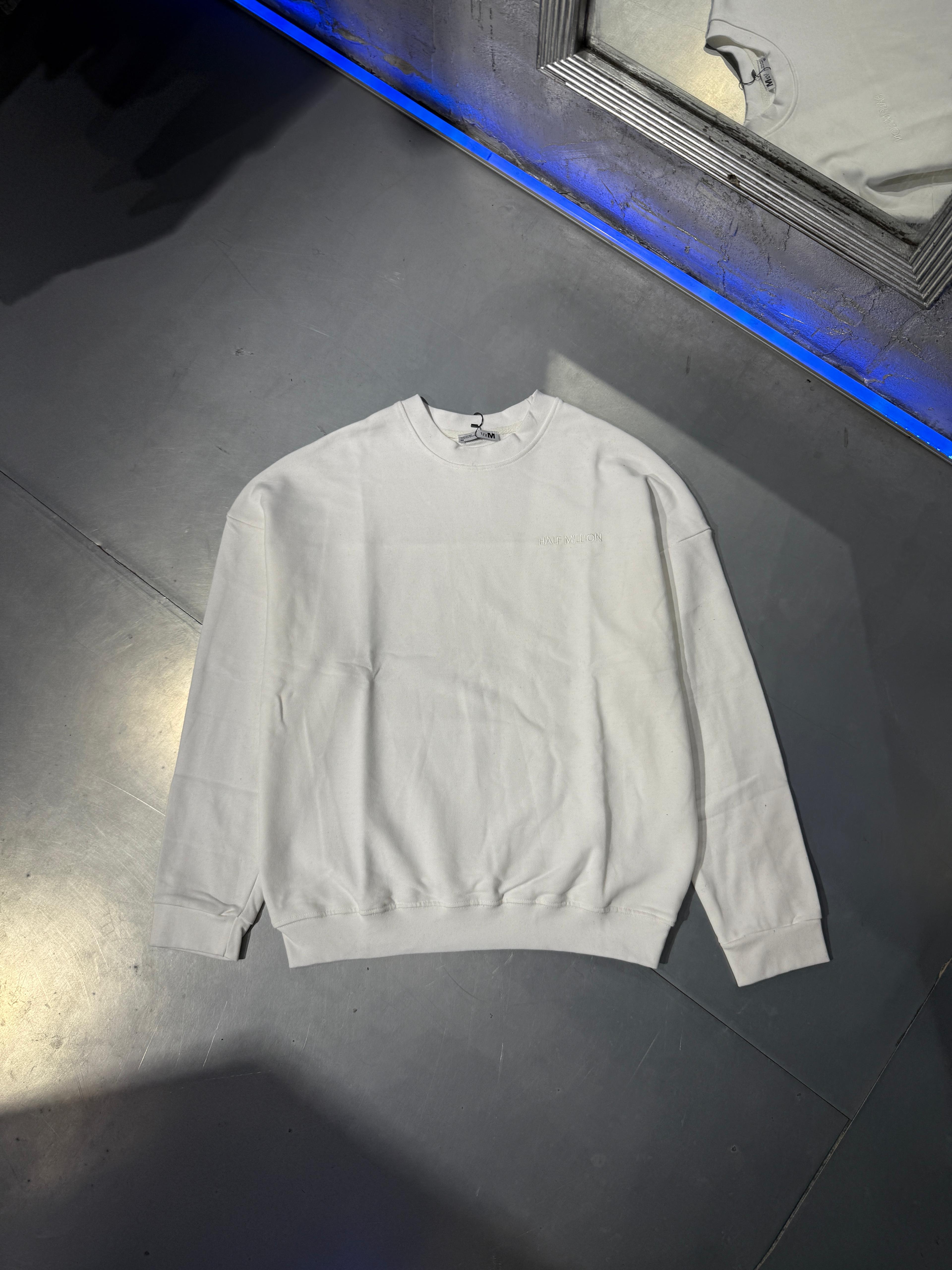 Half Milion Baskılı Oversize Sweatshirt - Beyaz