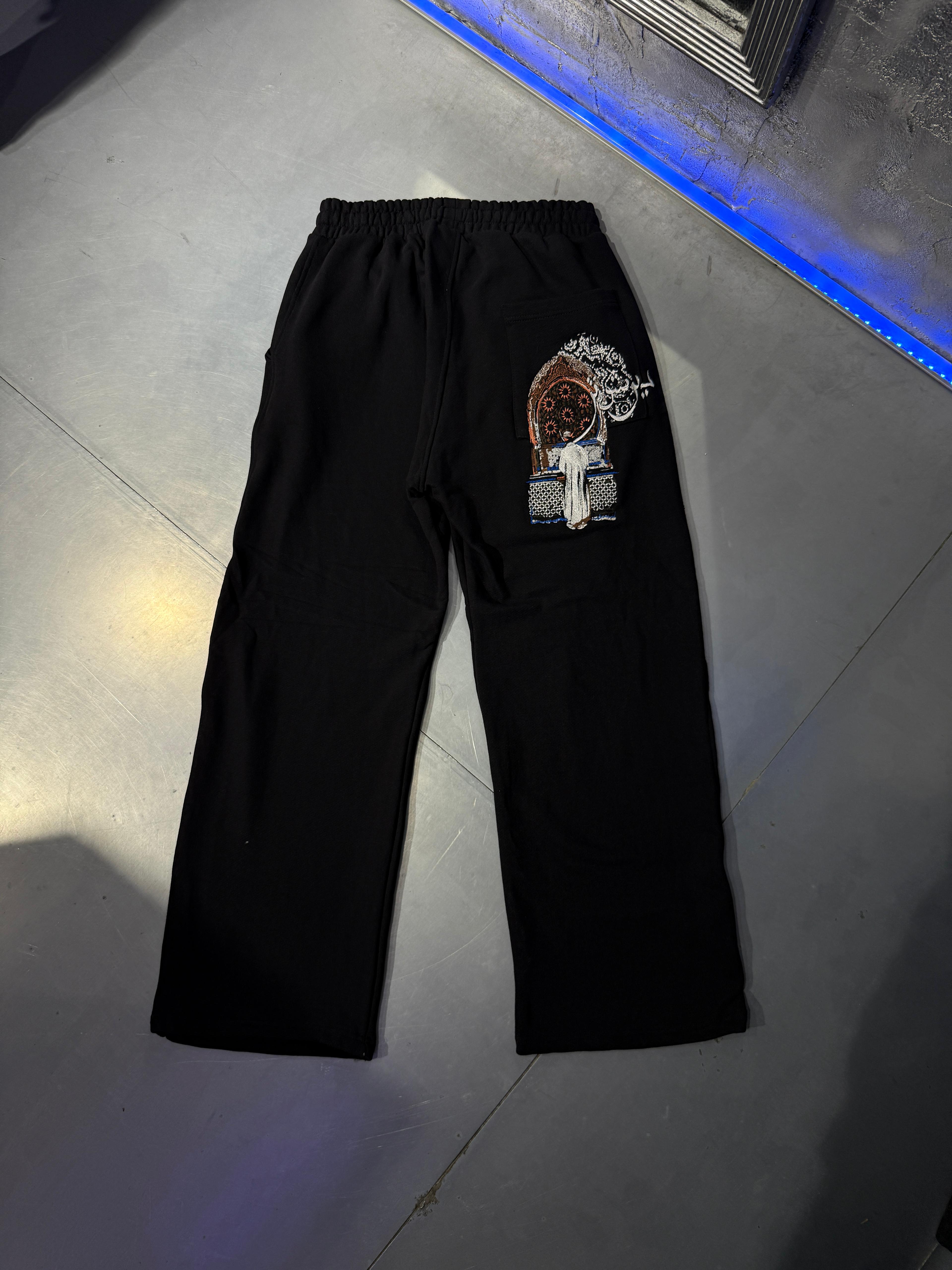 Baggy Eşofman Arabic Nakış Arka cep Detaylı