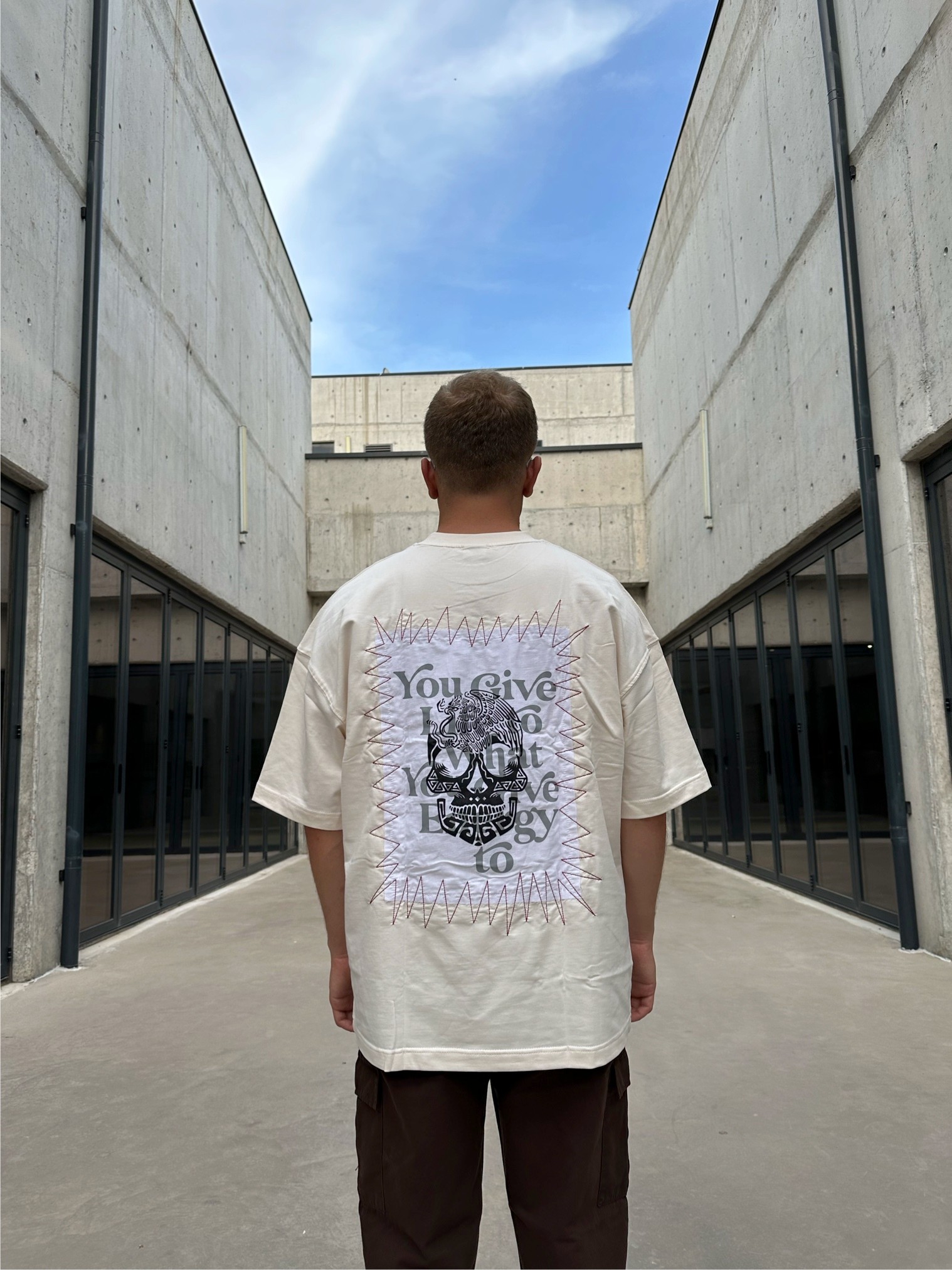 Skeleton Oversize Nakış Detaylı T-Shirt Siyah - Beyaz