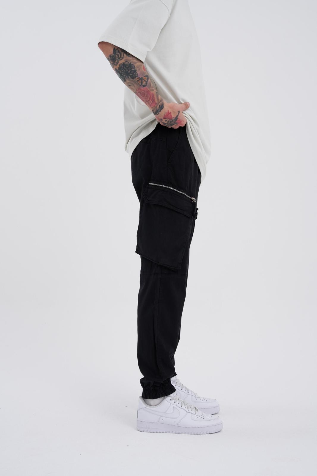 Relaxed Fit Cargo Jogger