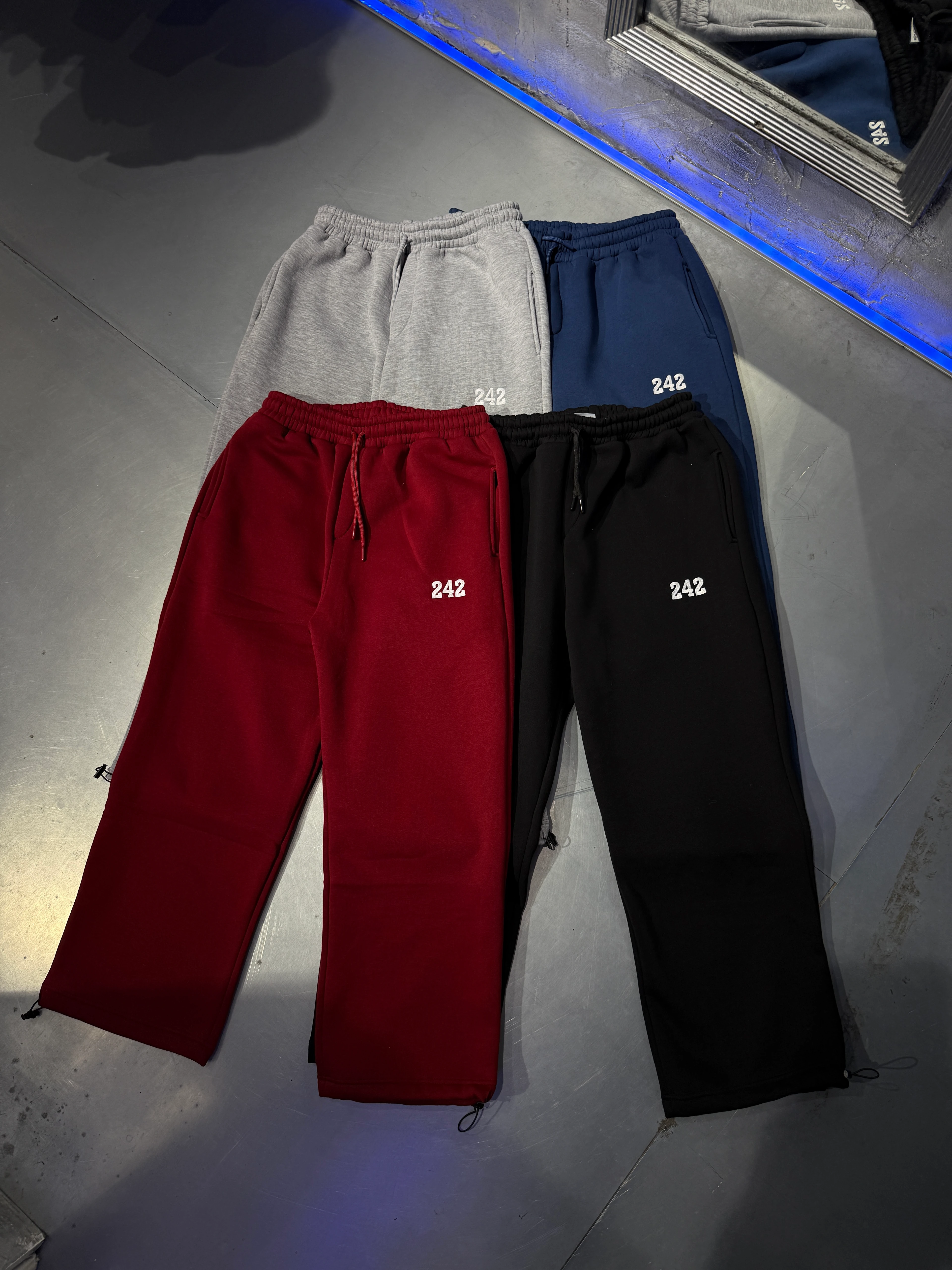 242 Minimal Stoper Detaylı Baggy Eşofman