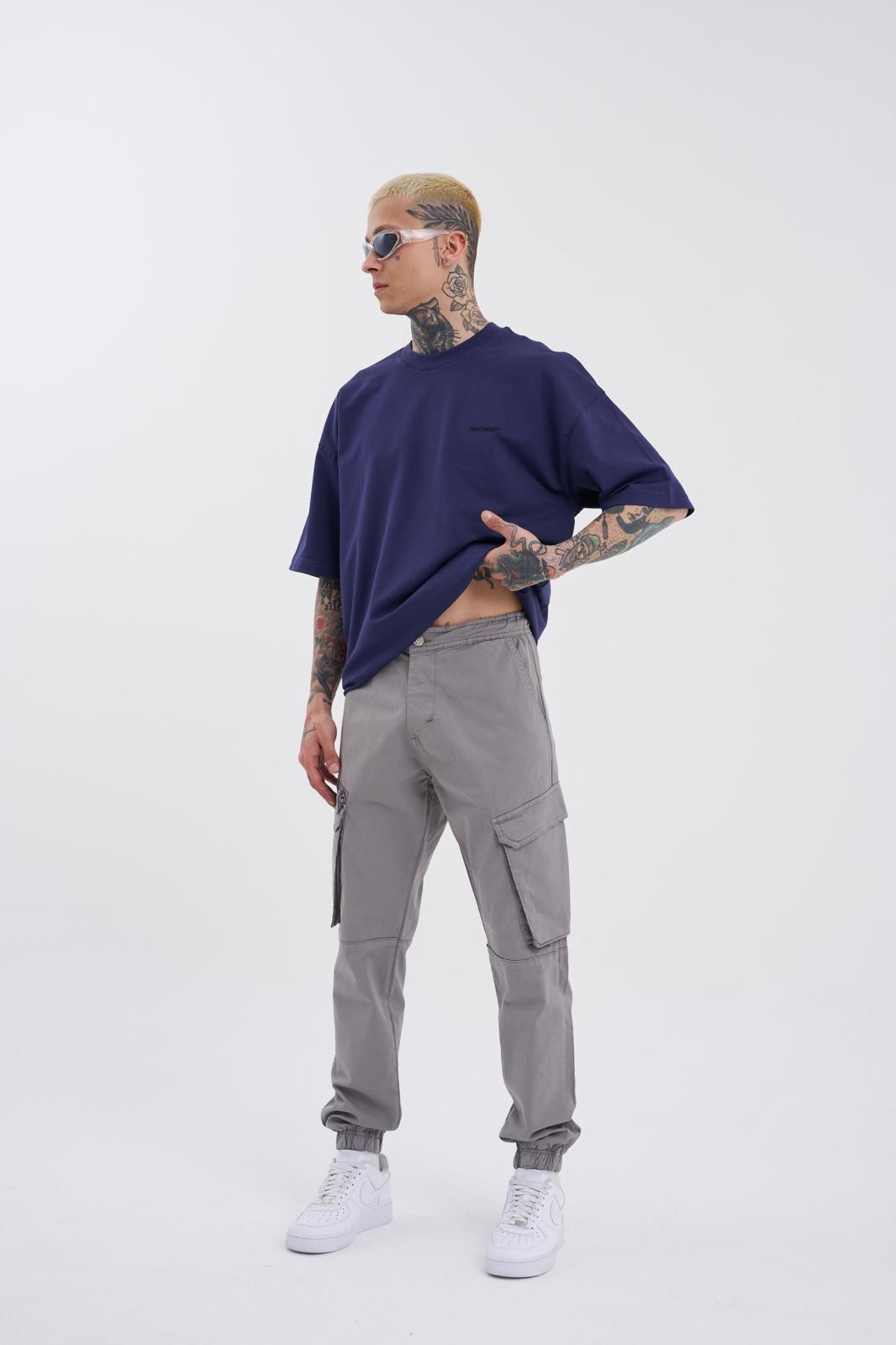 Relaxed Fit Cargo Jogger - Light Gray