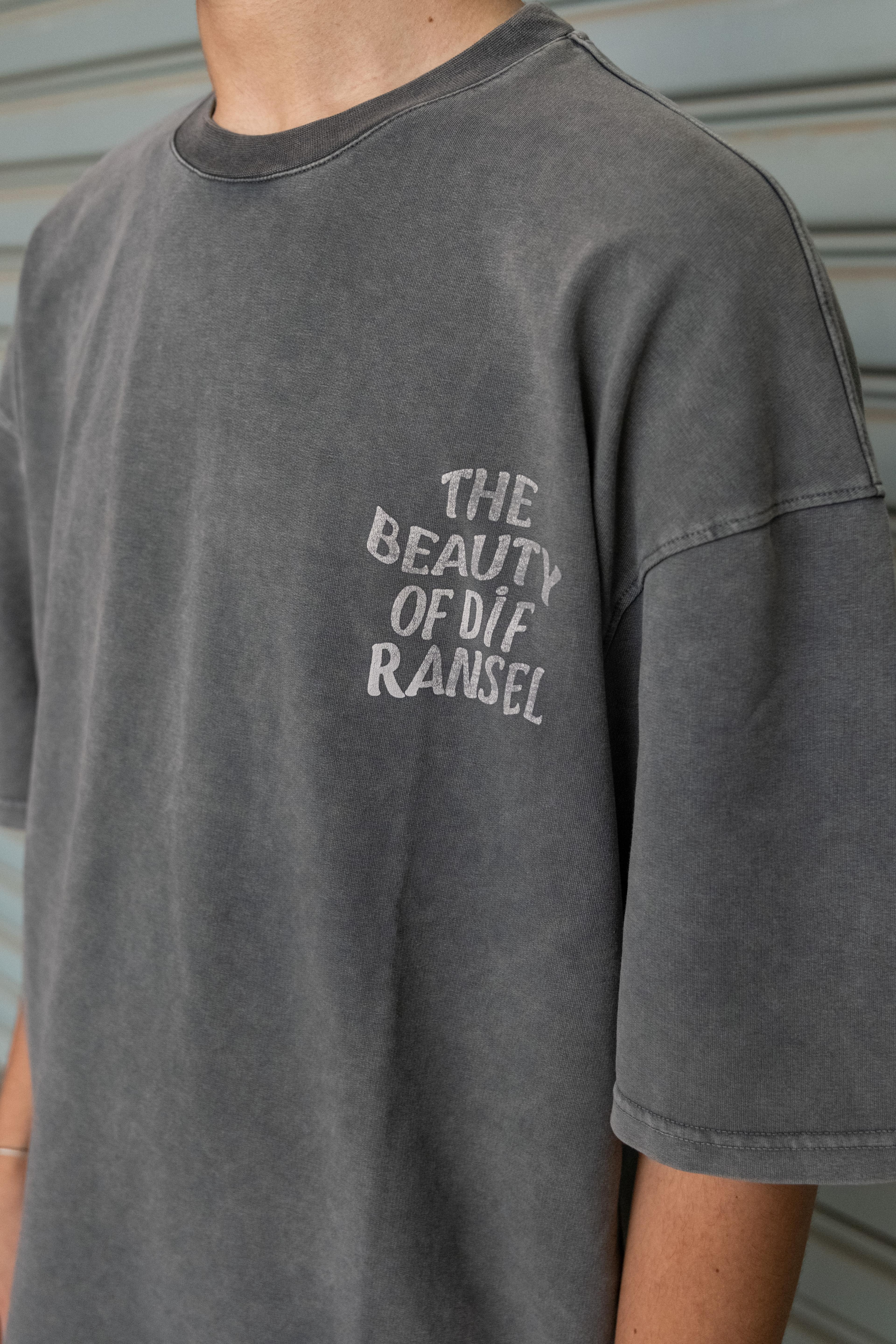 The Beauty of Difransiyel Oversize T-Shirt