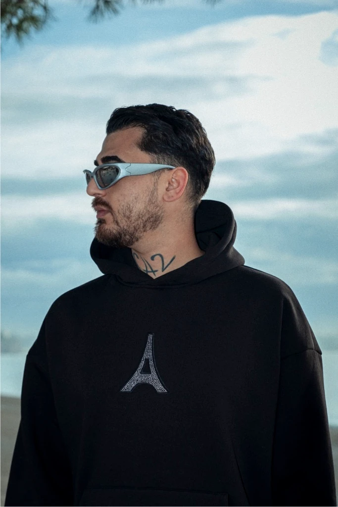 Shining Eiffel Tower Taşlı Oversize Hoodie