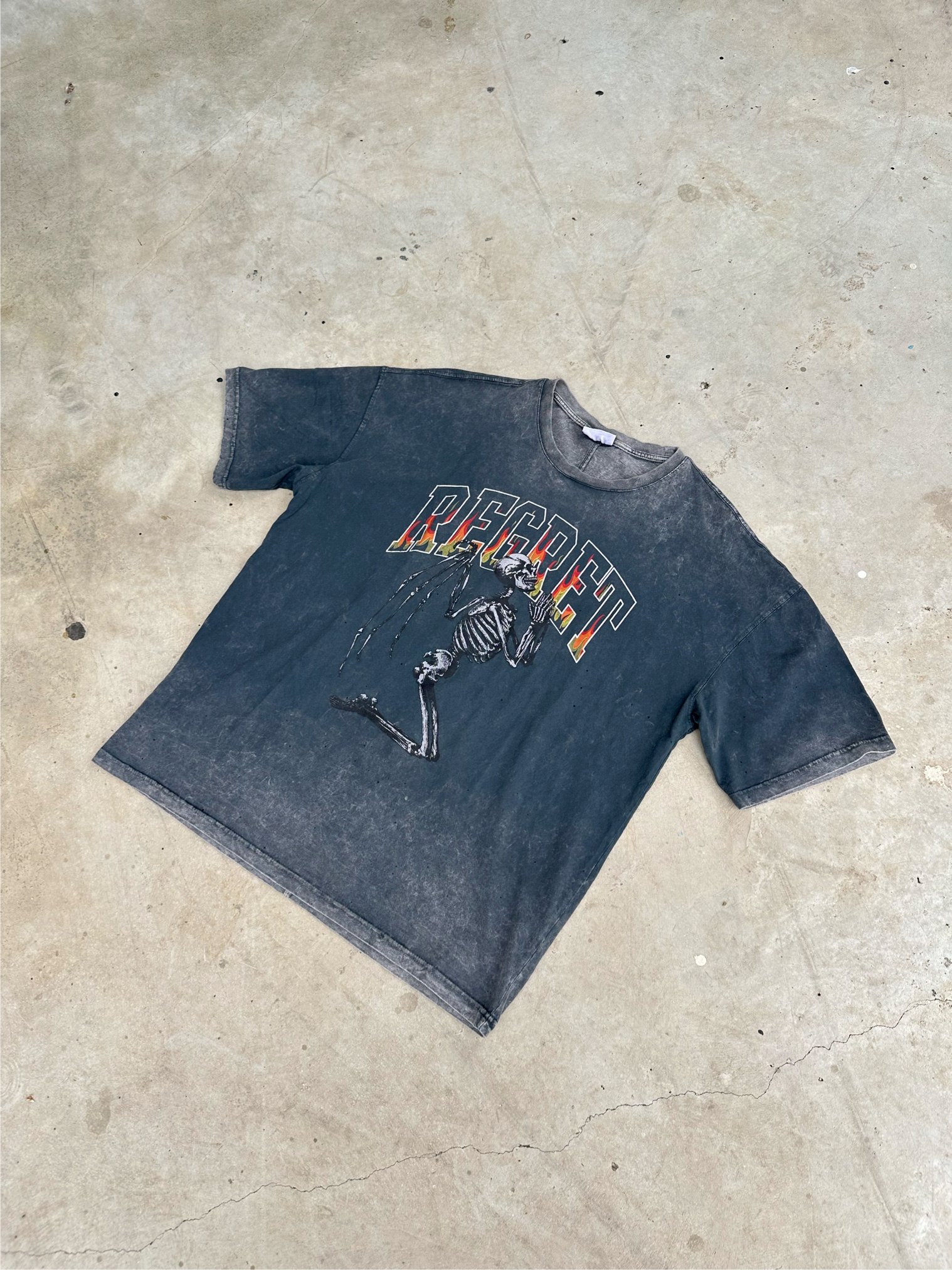 Oversize Regret Acid Wash Ekru