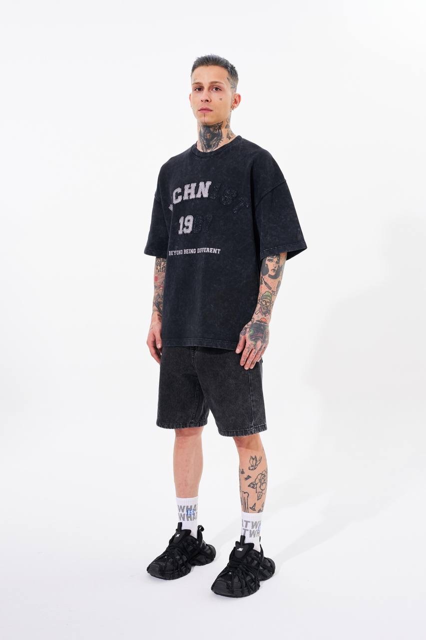 Acid Wash Embroidered 1987 Oversize T-Shirt