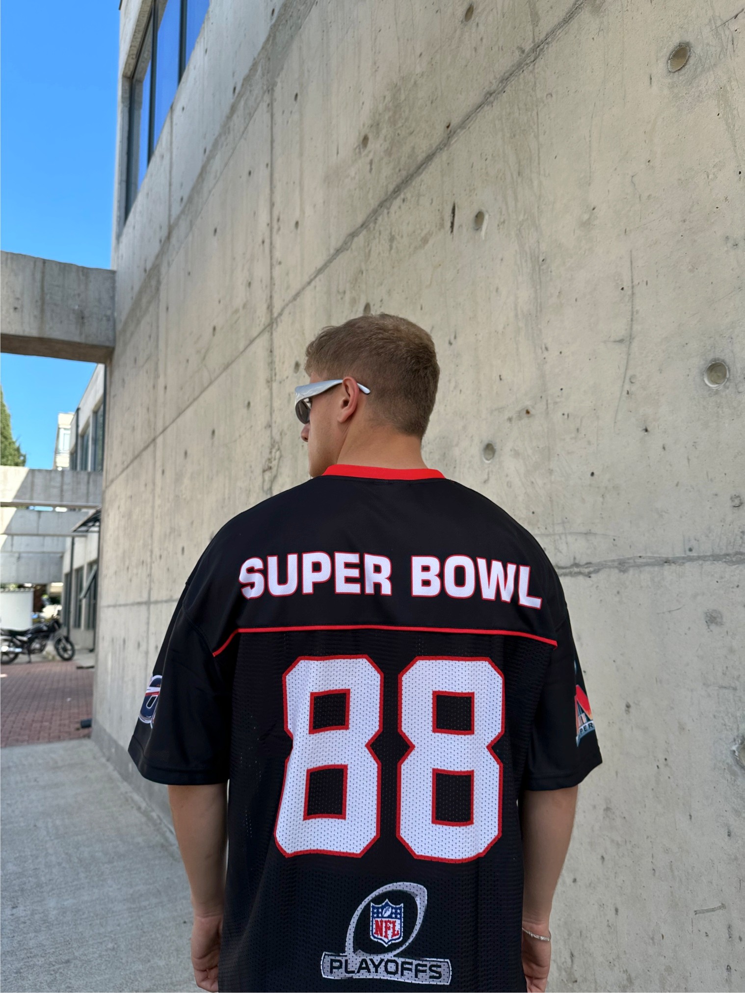 Superbowl 88 Oversize Forma