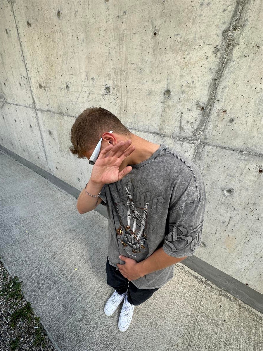 Ekru