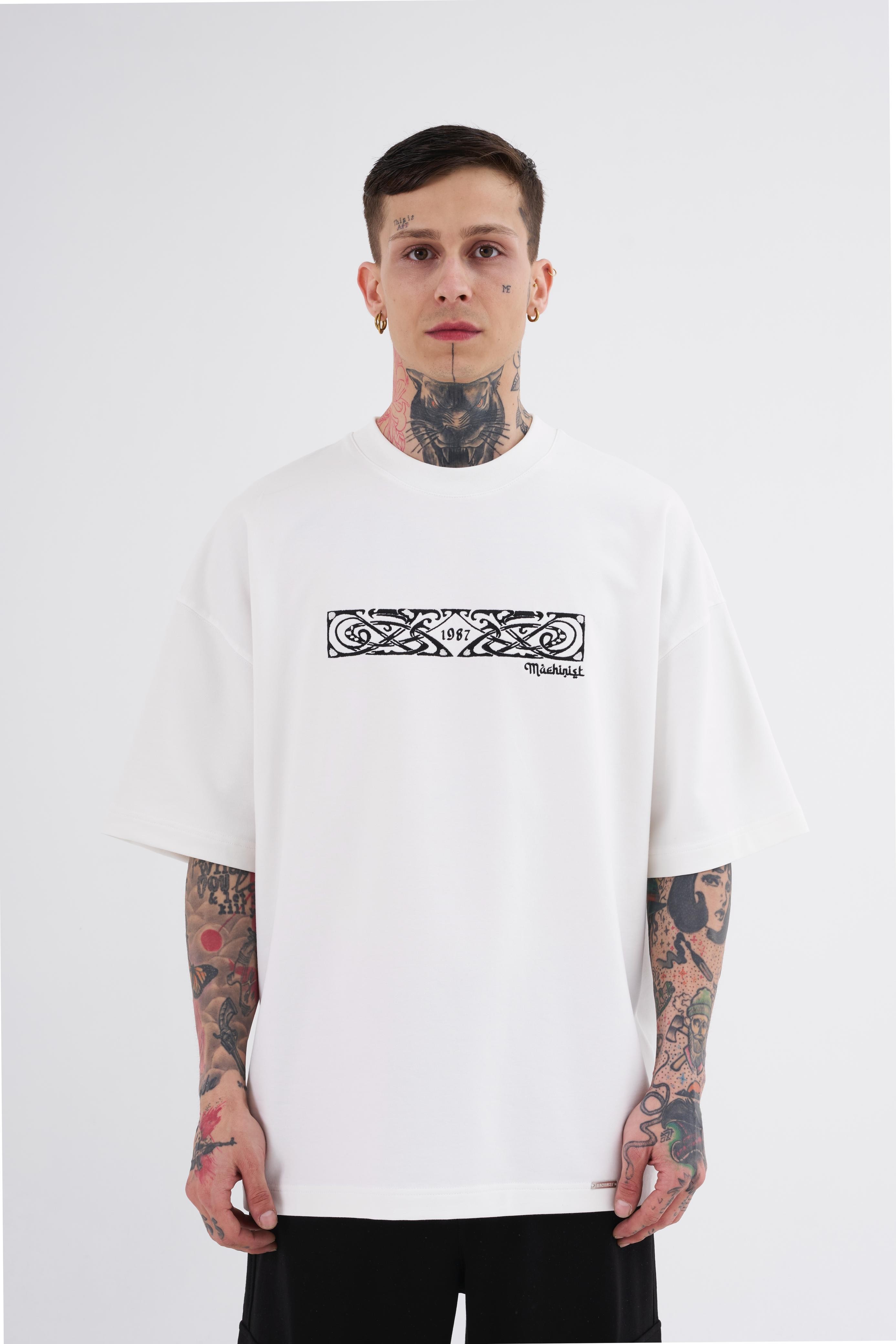 Ethnic Print and Applique Oversize T-Shirt - Beyaz