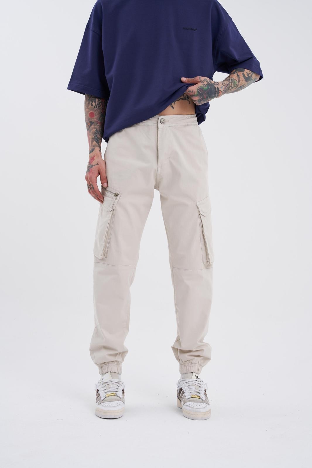 Relaxed Fit Cargo Jogger - Ecru