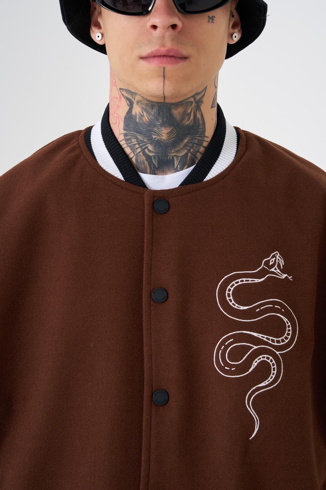 OVERSIZE SNAKE EMBROIDERY BOMBER JACKET - Coffe