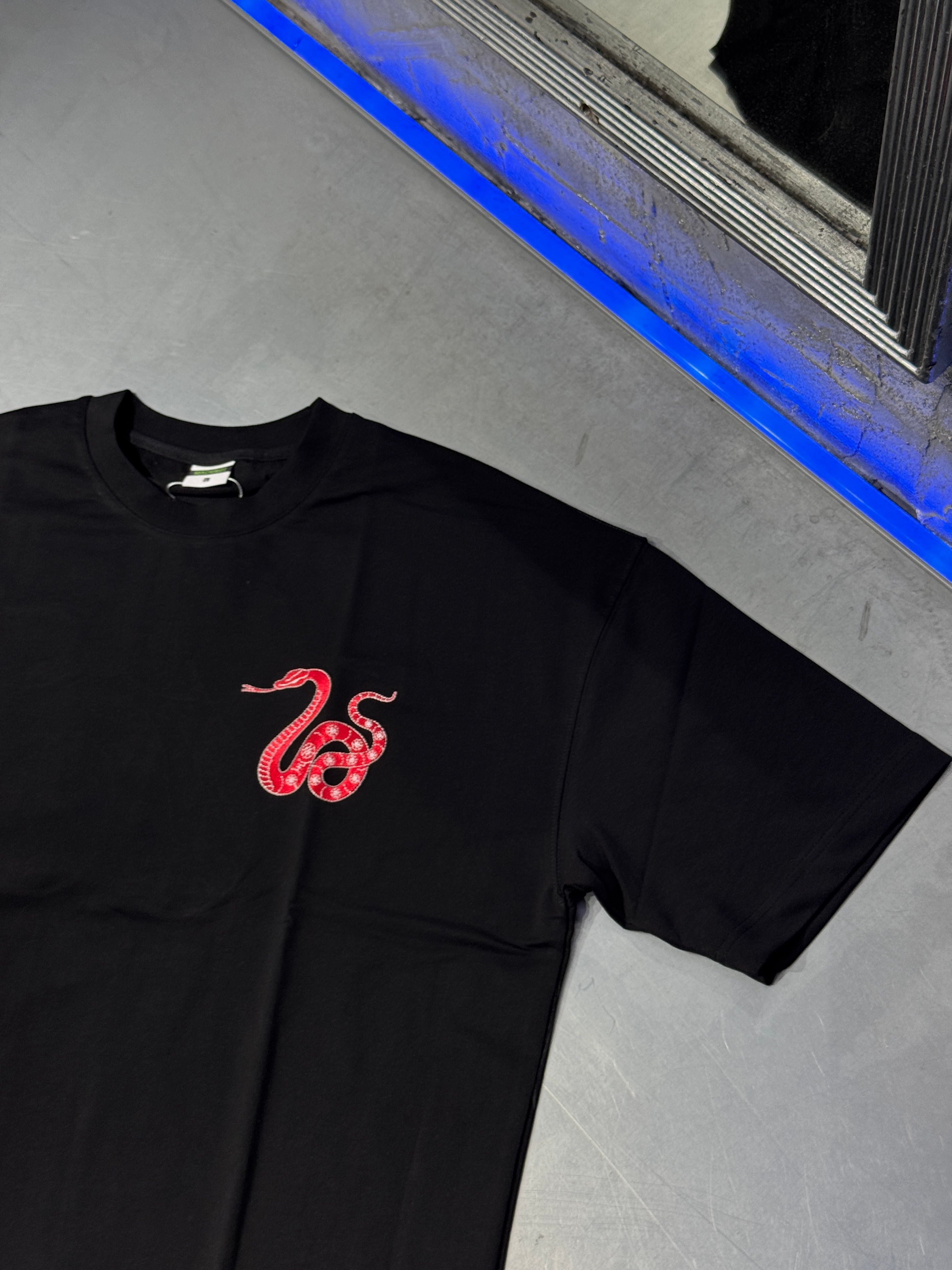 Snake Aplique Embroidered Oversize T-Shirt