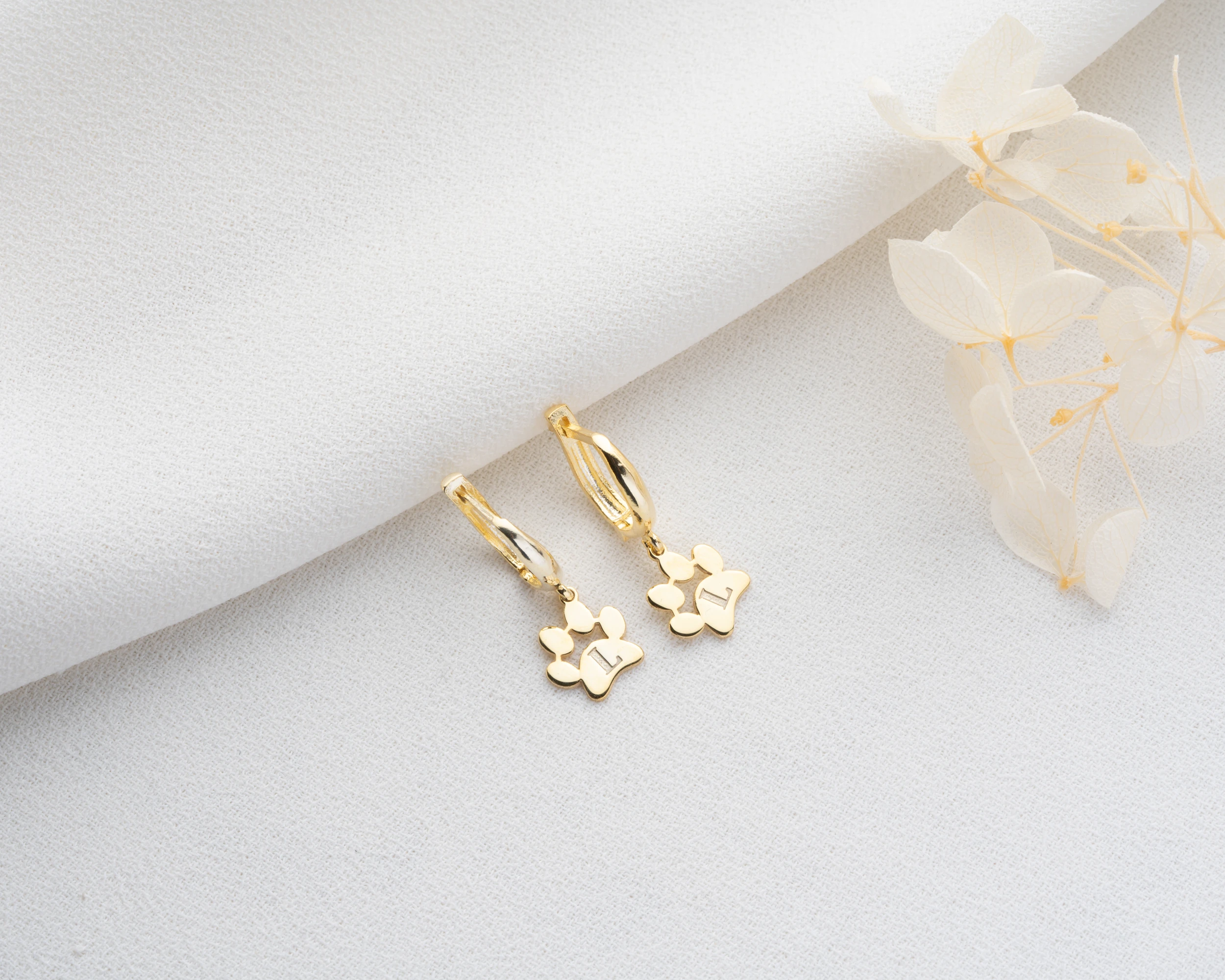 Sallantılı Harfli Pati Küpe 925 Ayar Gümüş – Kişiselleştirilebilir Kadın Takısı