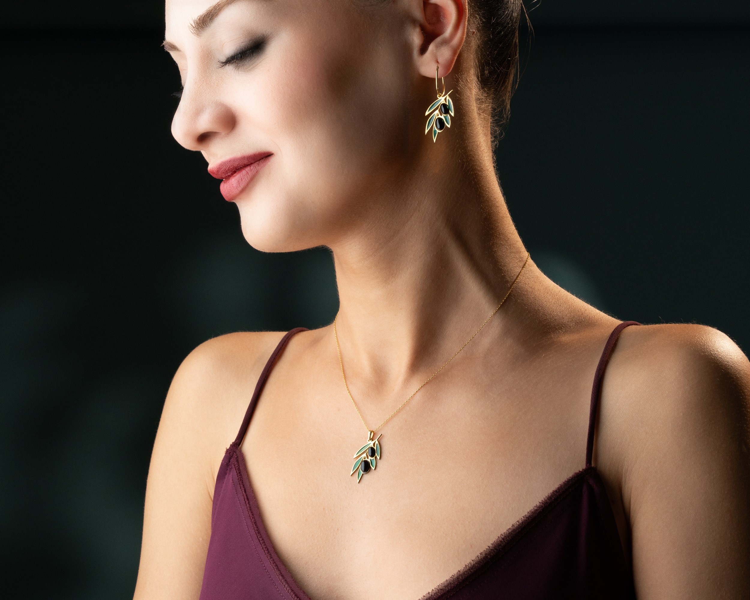 Zeytin Dalı Renkli Mineli Çift Oniks Taşlı Kolye ve Küpe – 925 Ayar Gümüş Set