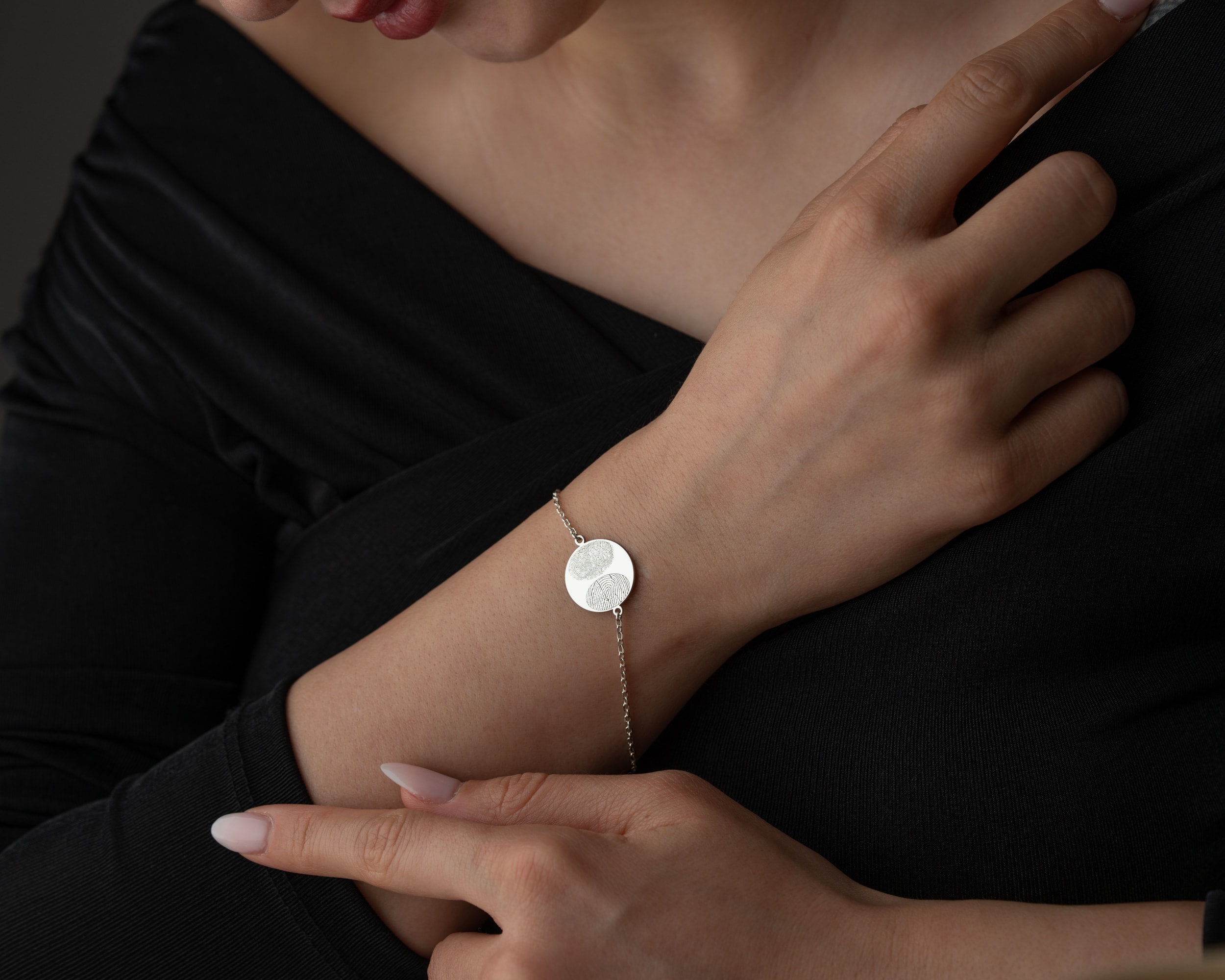 Kişiye Özel Disk, Oval veya Kalp Şekilli Çift Parmak İzi Bileklik – Anlamlı Hatıra Tasarımı