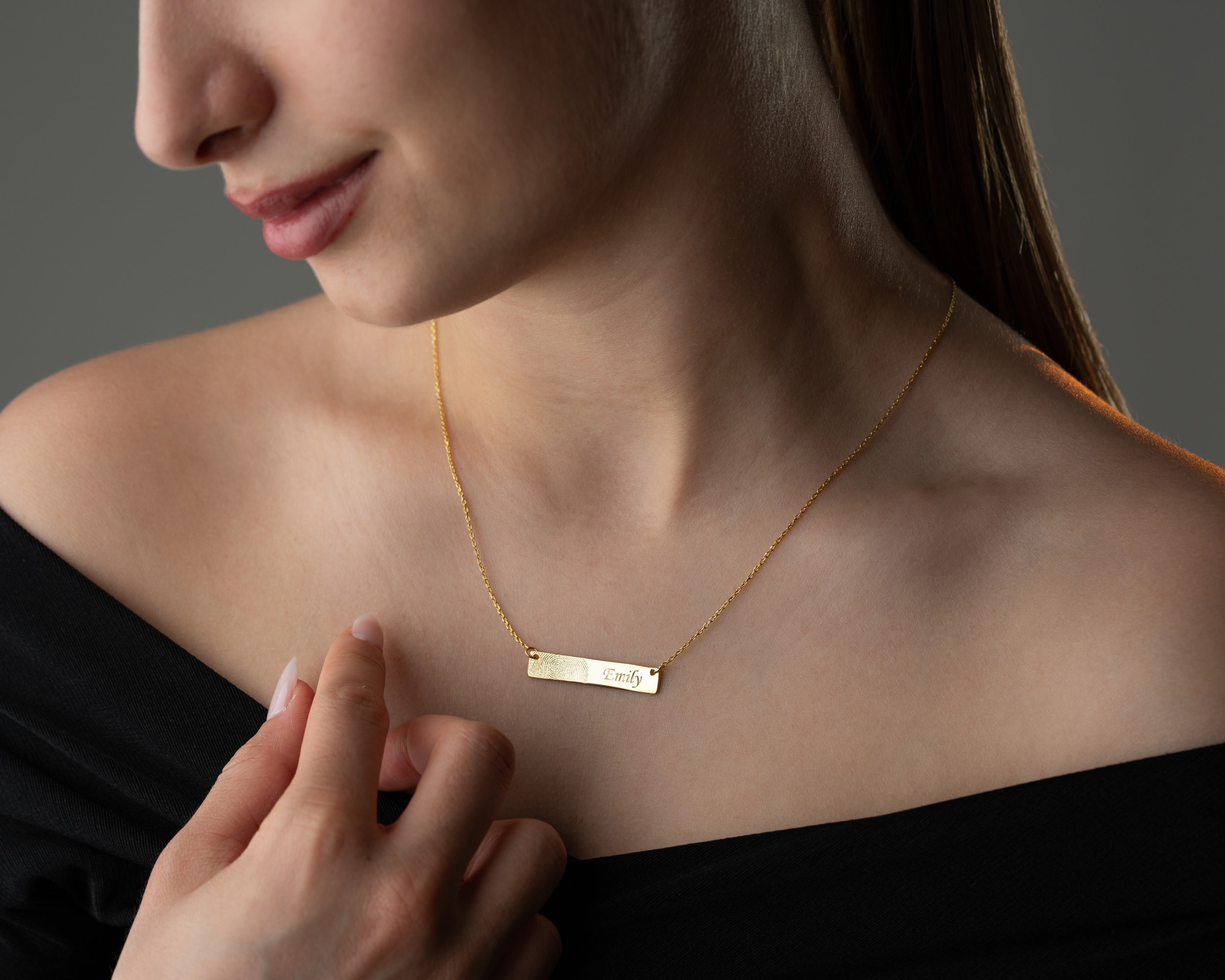 Kişiye Özel Yatay Bar Kolye – Parmak İzi, İsim veya Mesajlı Tasarım