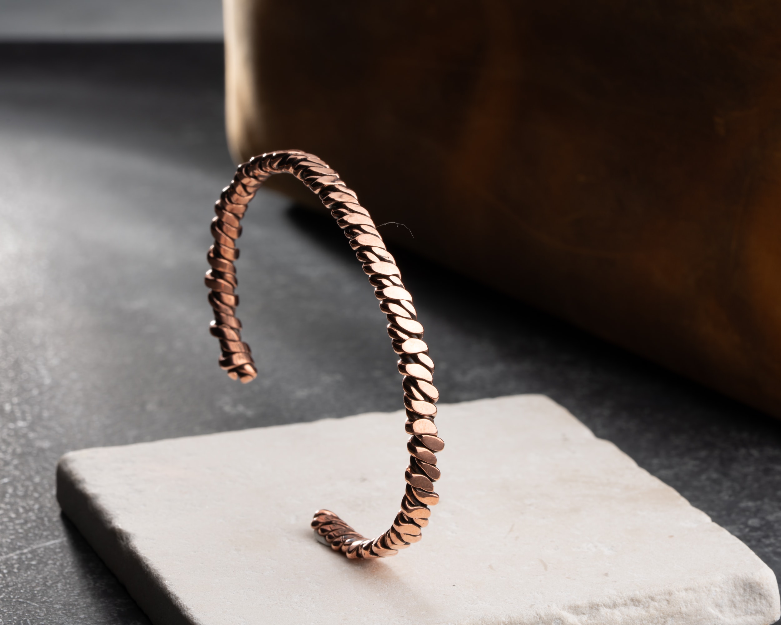 El Yapımı %100 Bakır Bileklik | Doğal Enerji ve Zamansız Şıklık