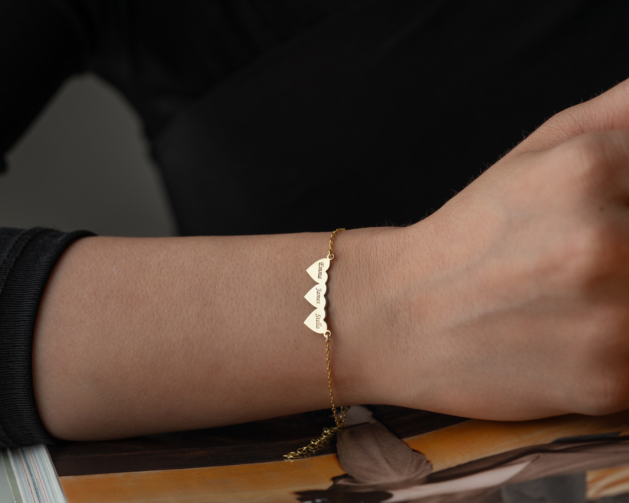 İsim Yazılı Kalp Bileklik – Minimal ve Şık Tasarım | Sevdiklerinize Özel Hediye