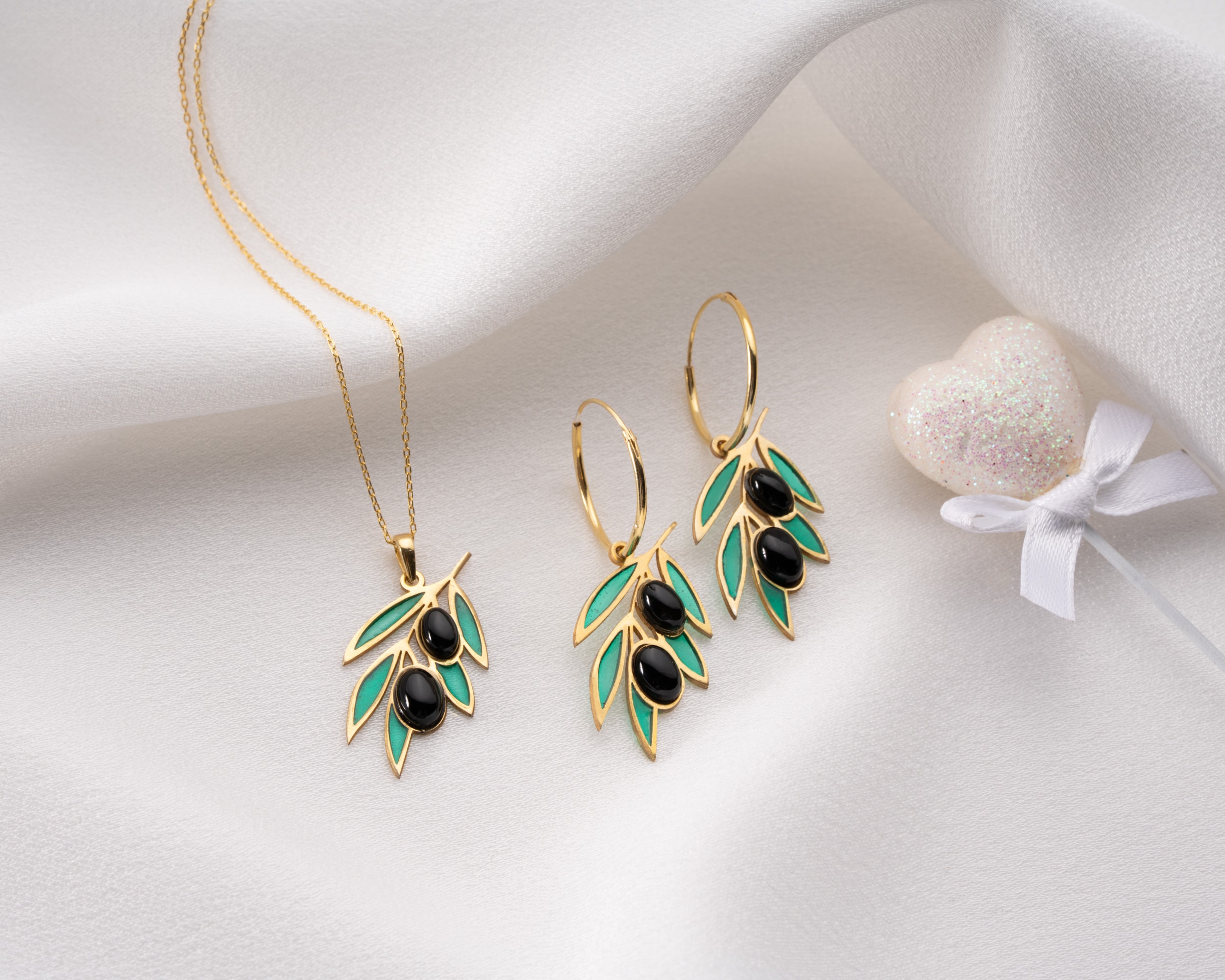 Zeytin Dalı Renkli Mineli Çift Oniks Taşlı Kolye ve Küpe – 925 Ayar Gümüş Set