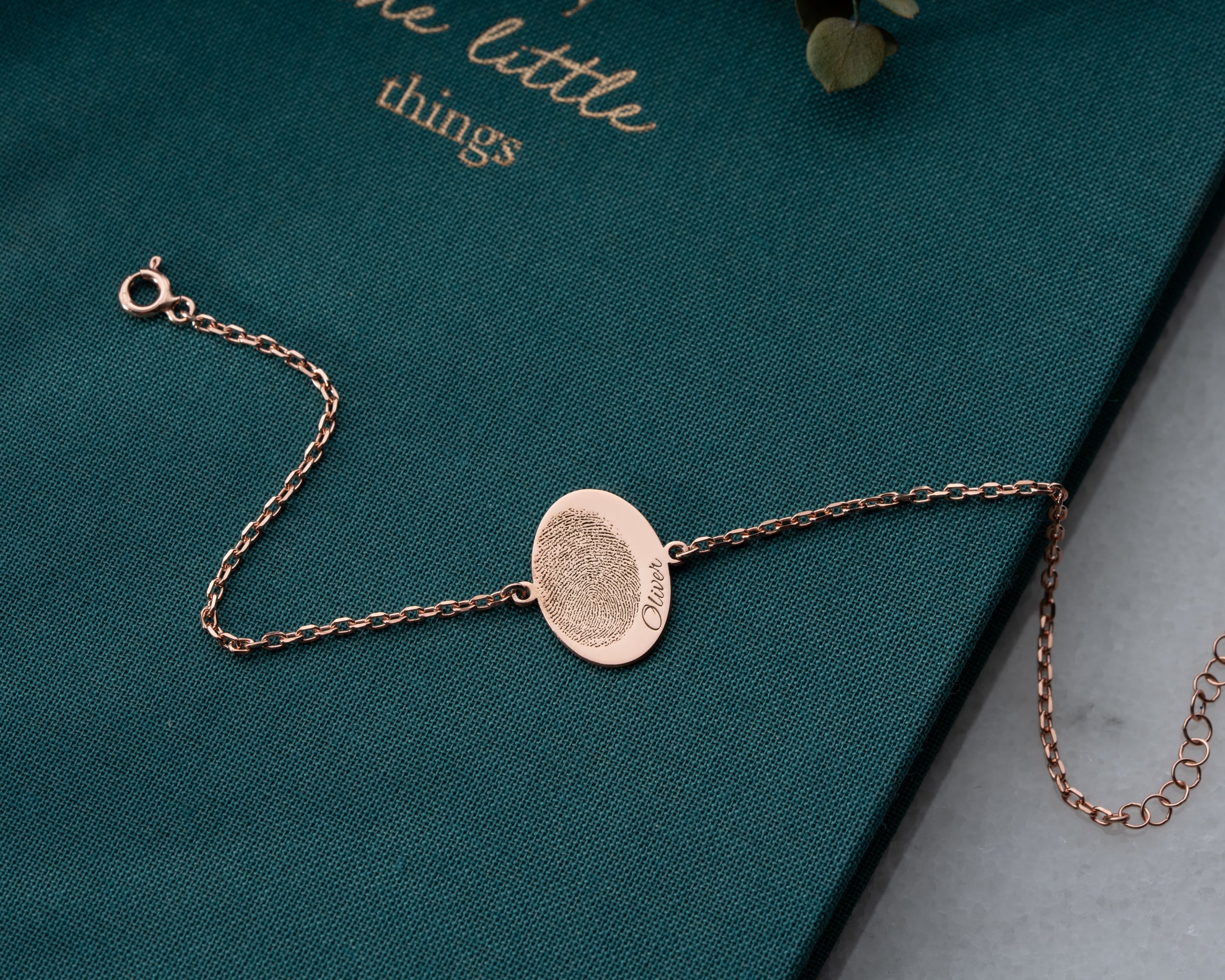 Kişiye Özel Disk, Oval veya Kalp Şekilli Çift Parmak İzi Bileklik – Anlamlı Hatıra Tasarımı