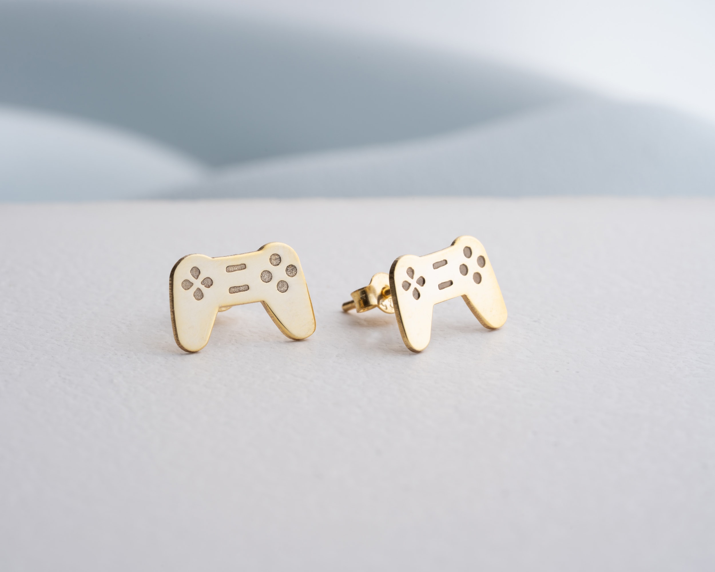 PlayStation Çivili Küpe 925 Ayar Gümüş – Kadın Takısı ve Oyunsever Hediye