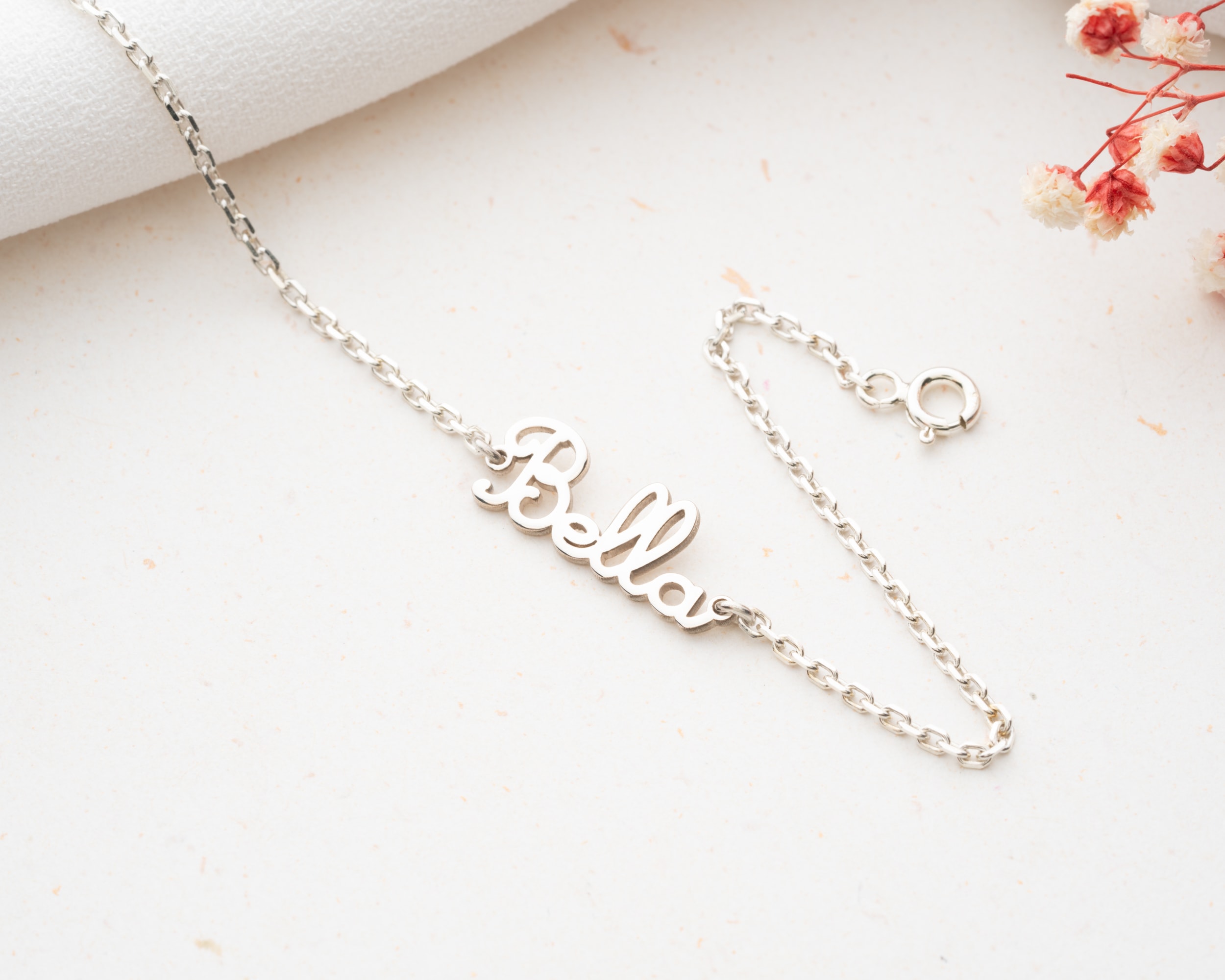 İsim Yazılı Bileklik - Tek veya Çift İsim Seçenekli - Çoklu İsimli Bileklik – Aile, Sevgili ve Arkadaş İsimleriyle Kişisel Takı