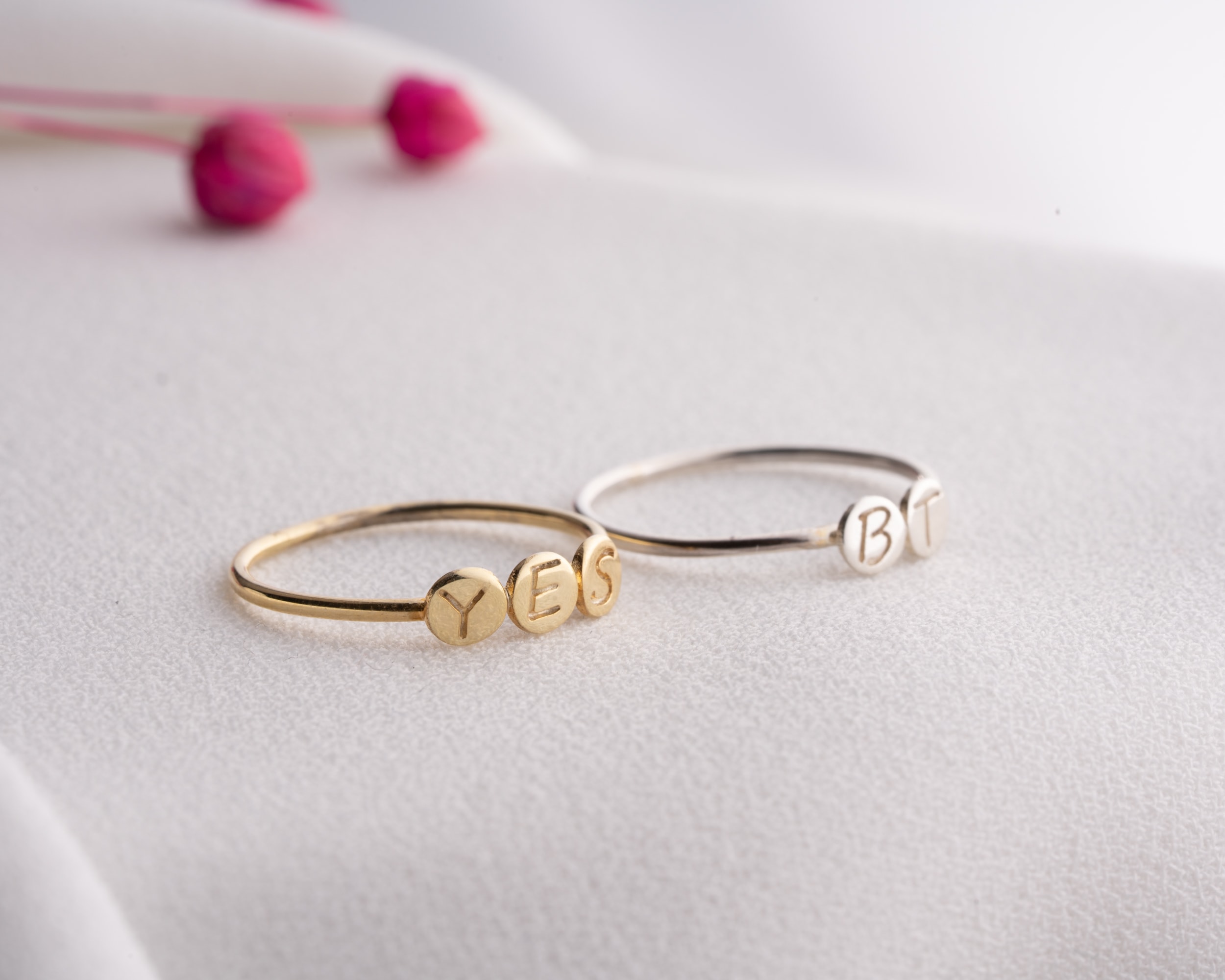 Harfli Disk Yüzük | 1–3 Diskli Kişiye Özel Takı