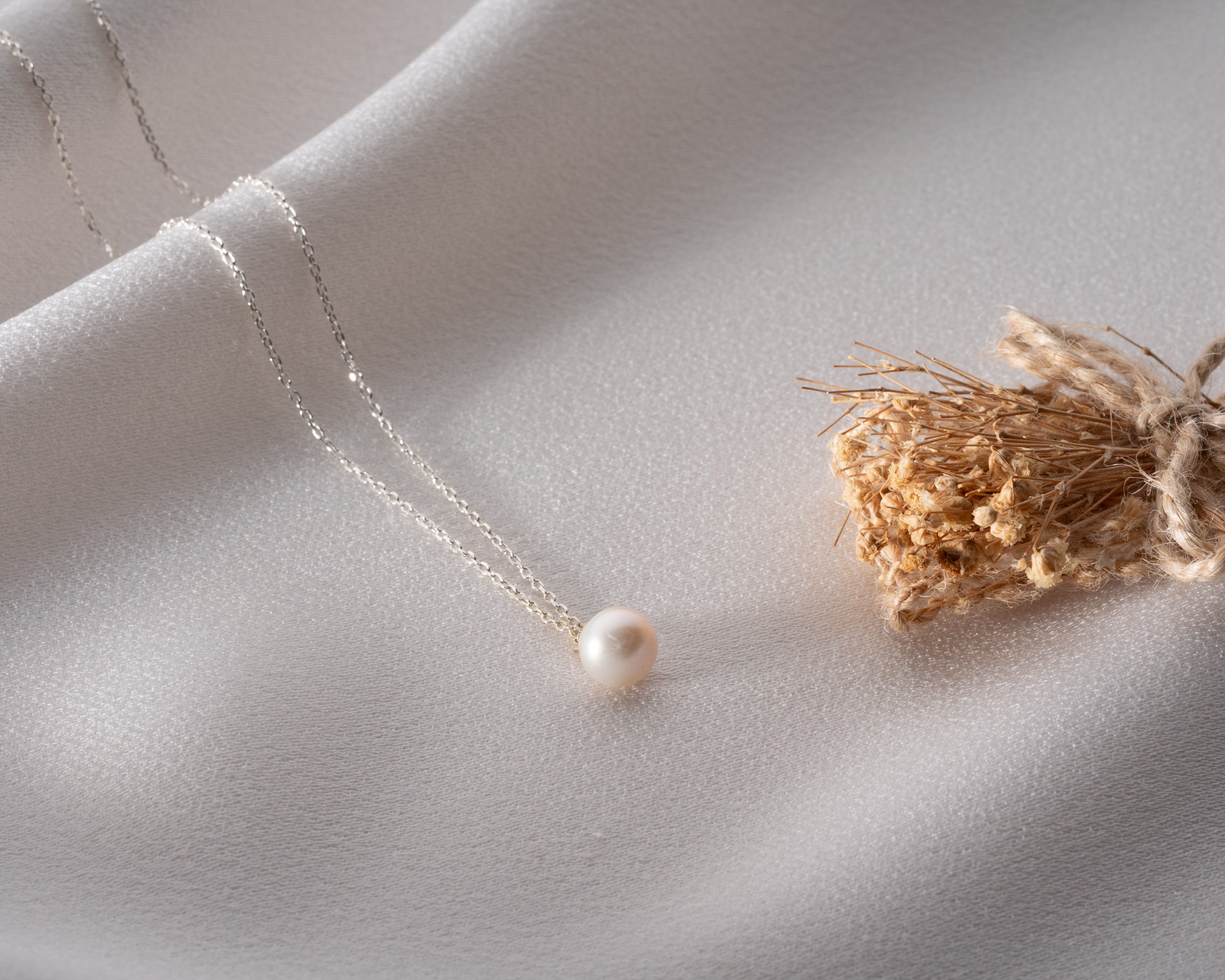 Sallantılı İnci Kolye – 925 Ayar Gümüş Zarif ve Şık Kadın Kolye