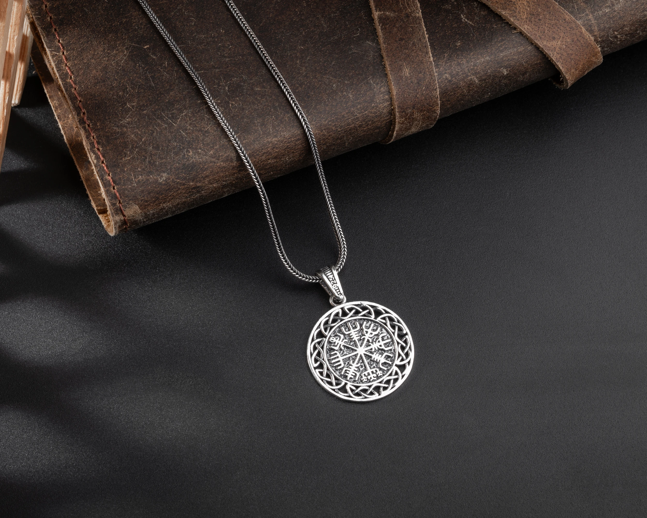 Viking Erkek Kolye | Tilki Kuyruğu Zincirli Mitolojik ve Güçlü Tasarım