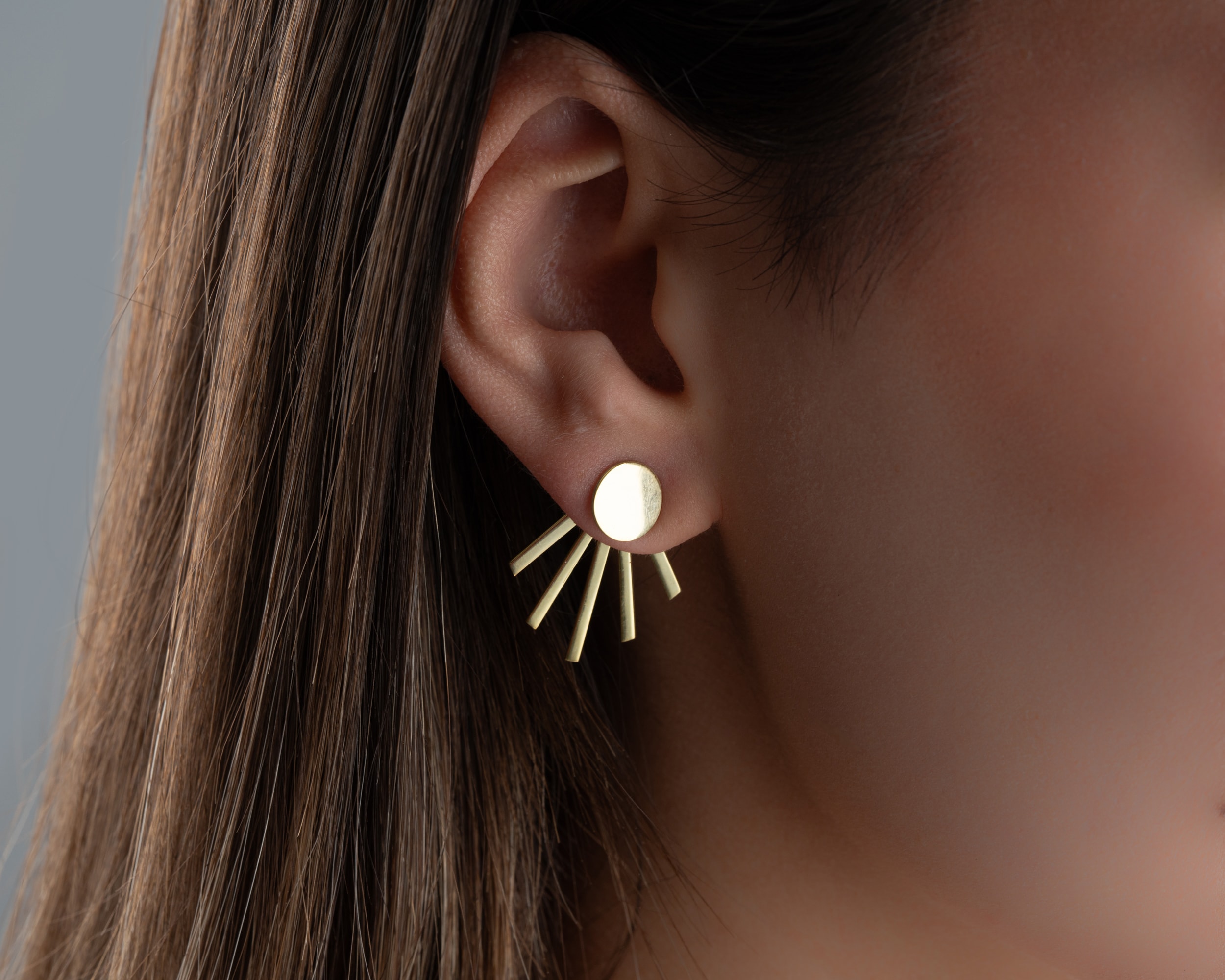 Güneş Işını Küpe – Işıltısını Tarzınızla Yansıtın - Güneş Enerjisi ile Modern Stil