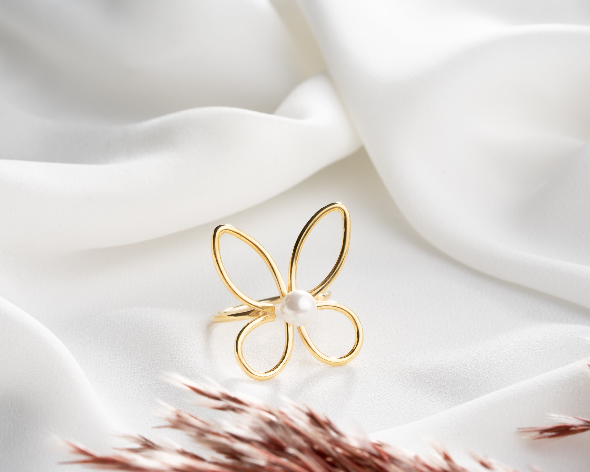 Gümüş İnci Kelebek Yüzük - Zarif ve Şık Kadın Yüzüğü