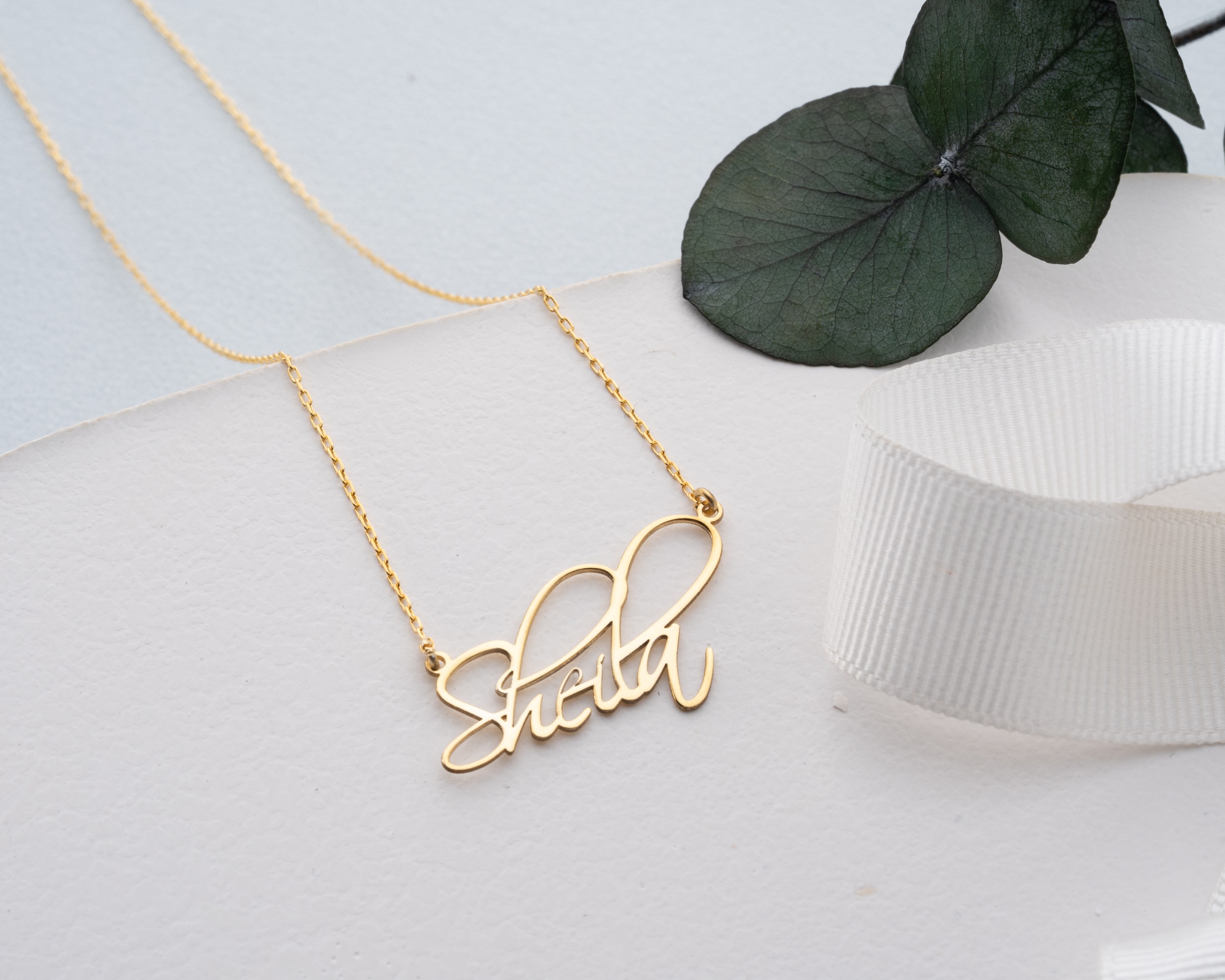 El Yazılı Özel Tasarım İsim Gümüş Kolye – Kişiye Özel El Yapımı Takı