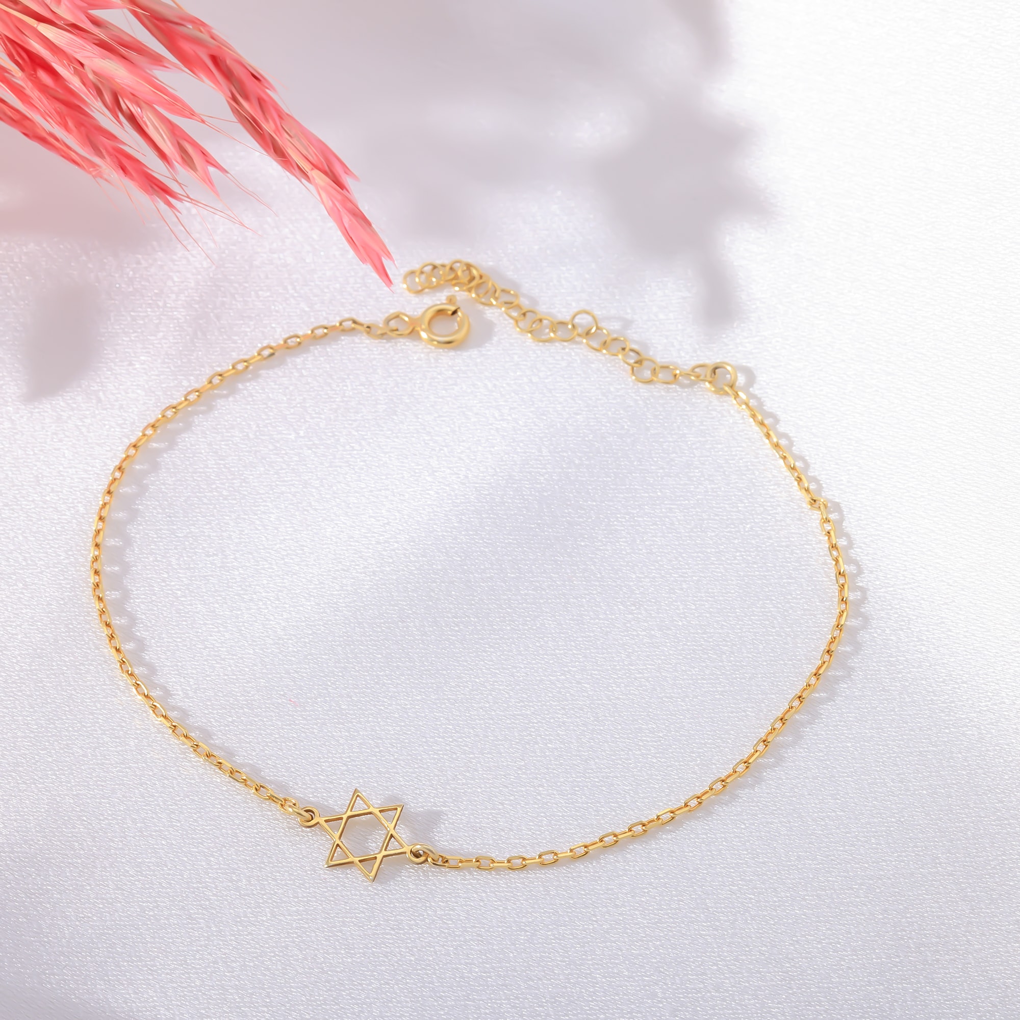 Davut Yıldızı Bileklik – Koruyucu ve Anlamlı Bir Tasarım - Zamansız, Anlamlı ve Şık