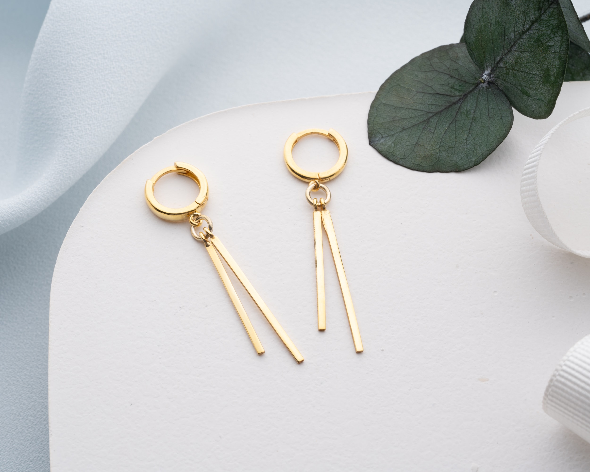 Halkalı Çift Sallantılı Küpe – Işıltılı 925 Ayar Gümüş Zarafeti - Modern Kadın Küpe Modelleri