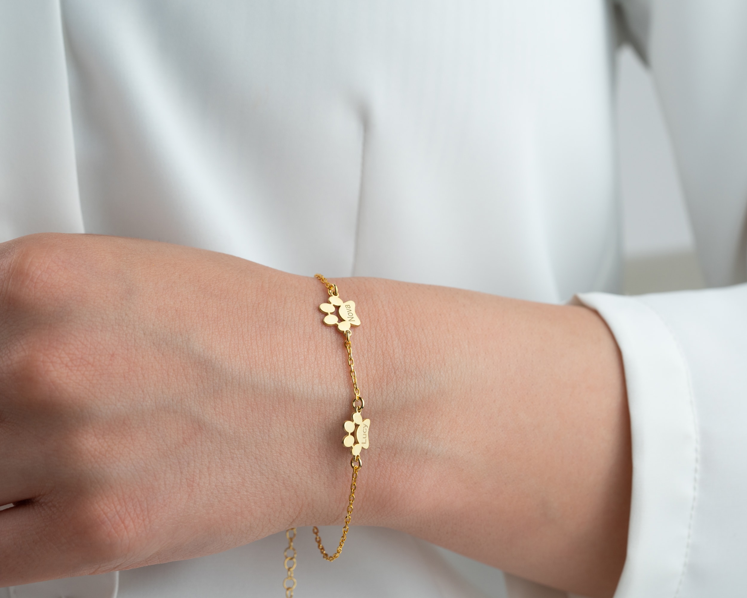 İsimli Pati Bileklik – Sevimli Dostlarınıza Özel 925 Ayar Gümüş Kişisel Tasarım