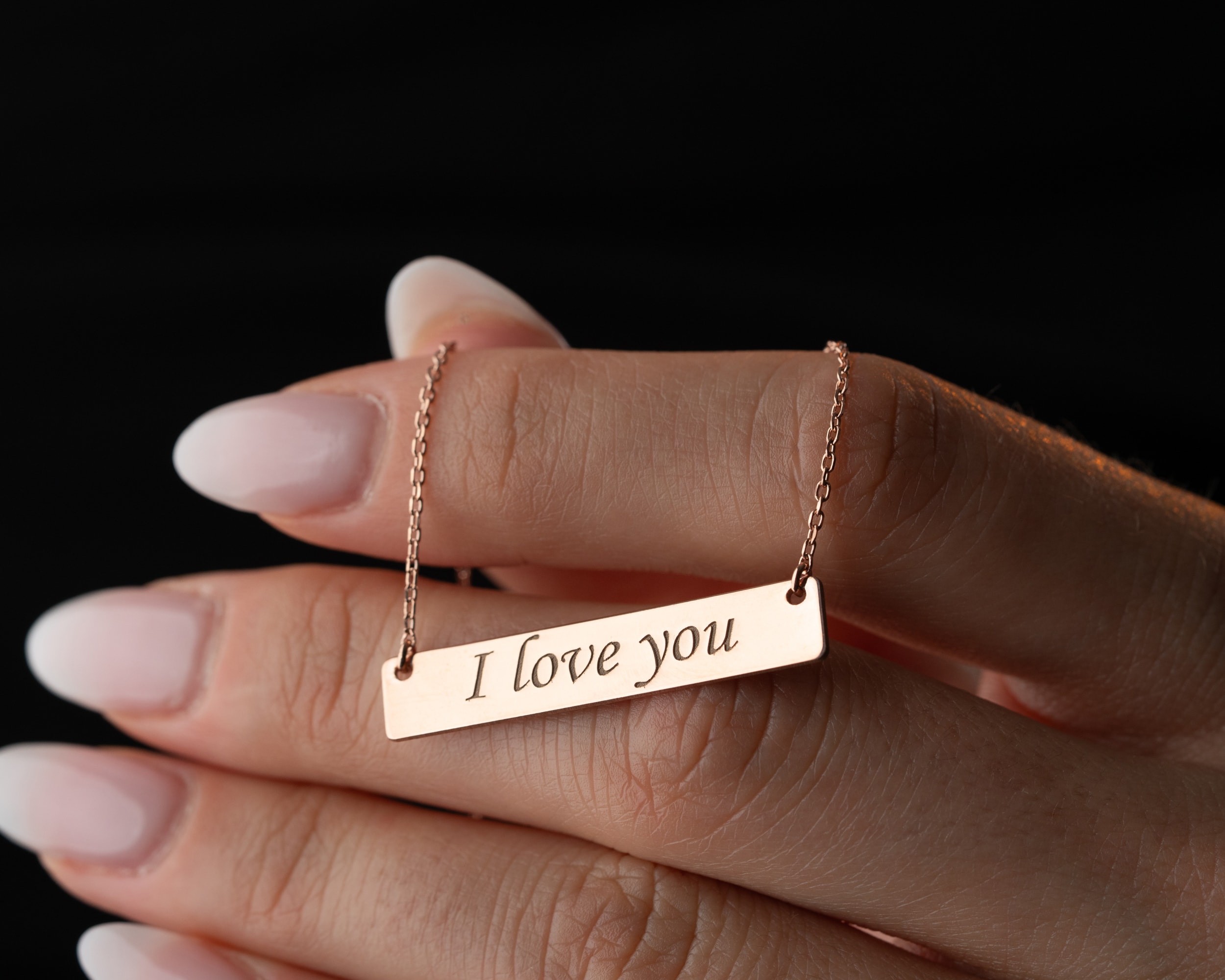 Kişiye Özel Yatay Bar Kolye – Parmak İzi, İsim veya Mesajlı Tasarım