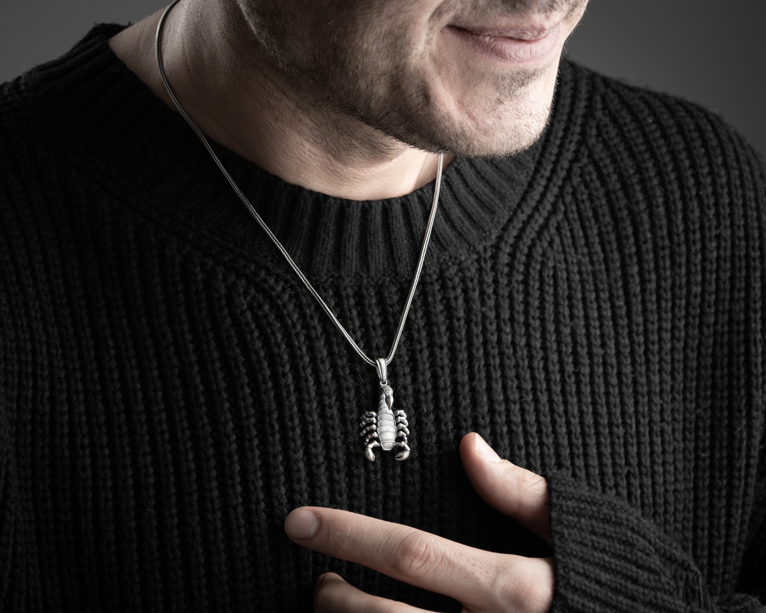 Akrep Erkek Kolye | Tilki Kuyruğu Zincirli Anlamlı ve Şık Tasarım