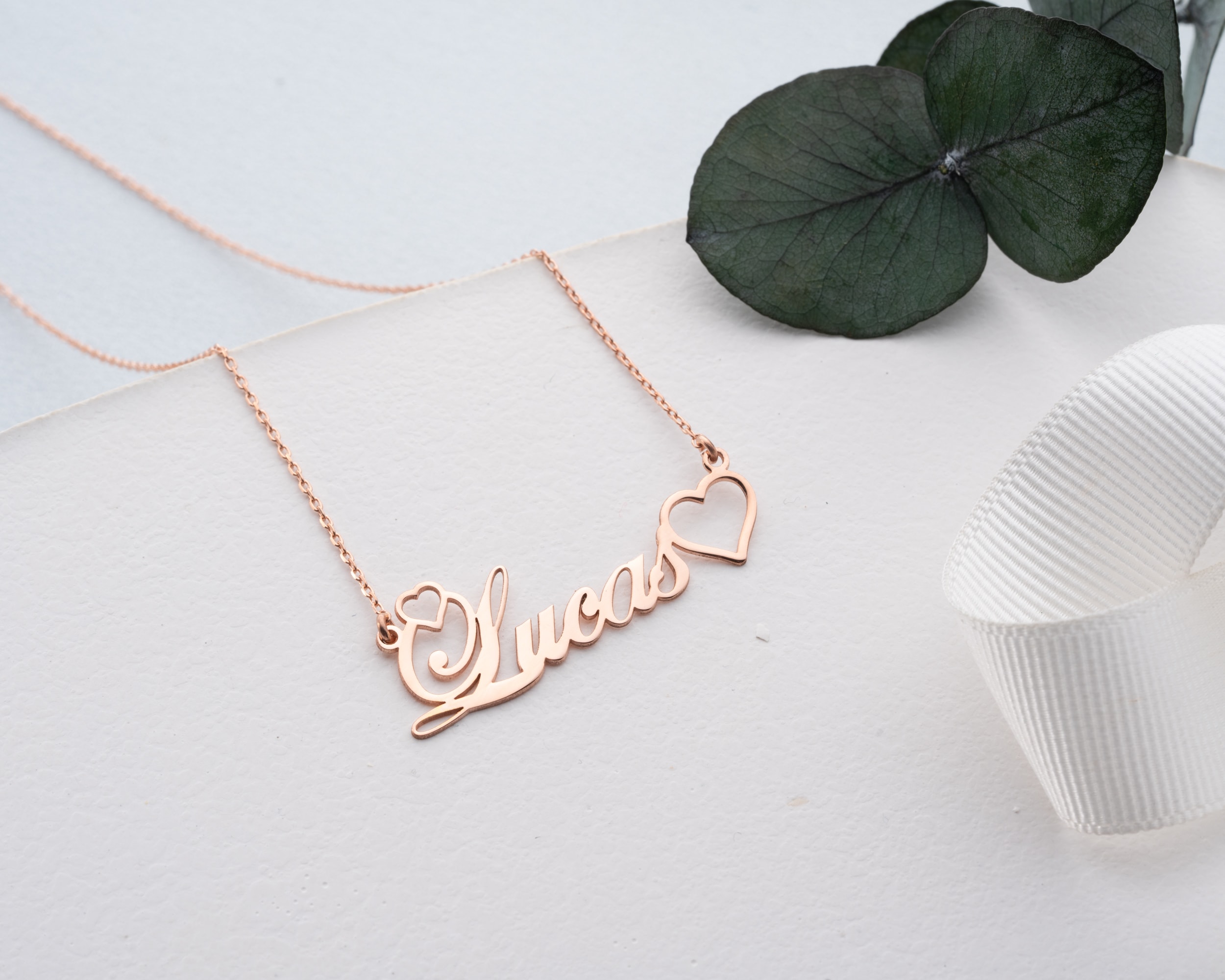 Kişiye Özel Çift Kalpli İsim Kolye – Sevgililere Özel El Yapımı Tasarım