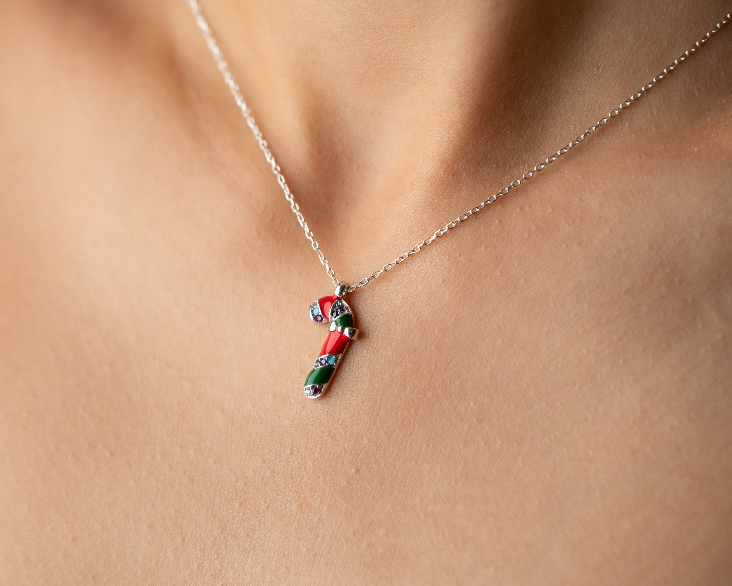 🍭 Mineli Yılbaşı Şeker Kamışı Kolye – Tatlı ve Işıltılı Kış Stili