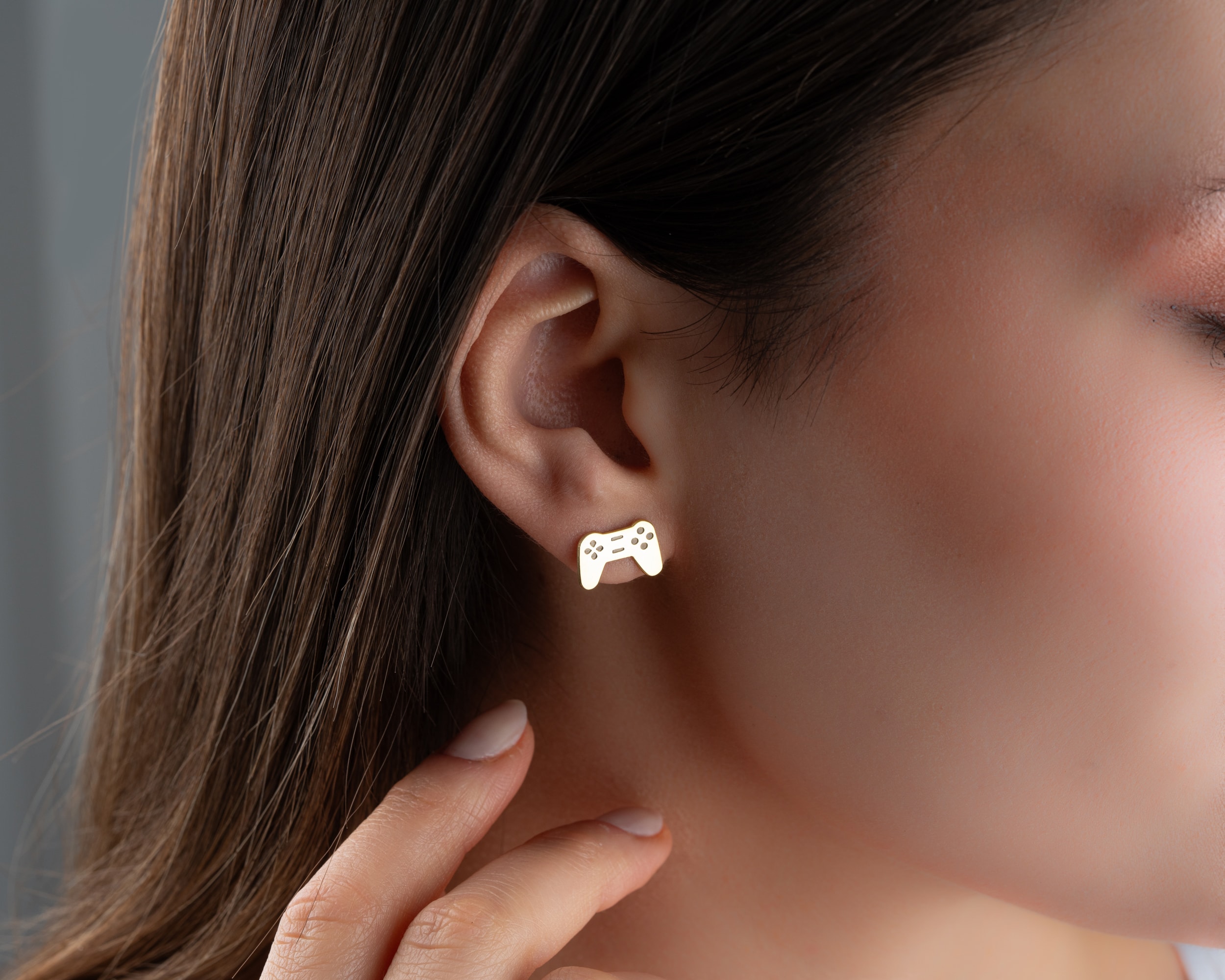 PlayStation Çivili Küpe 925 Ayar Gümüş – Kadın Takısı ve Oyunsever Hediye