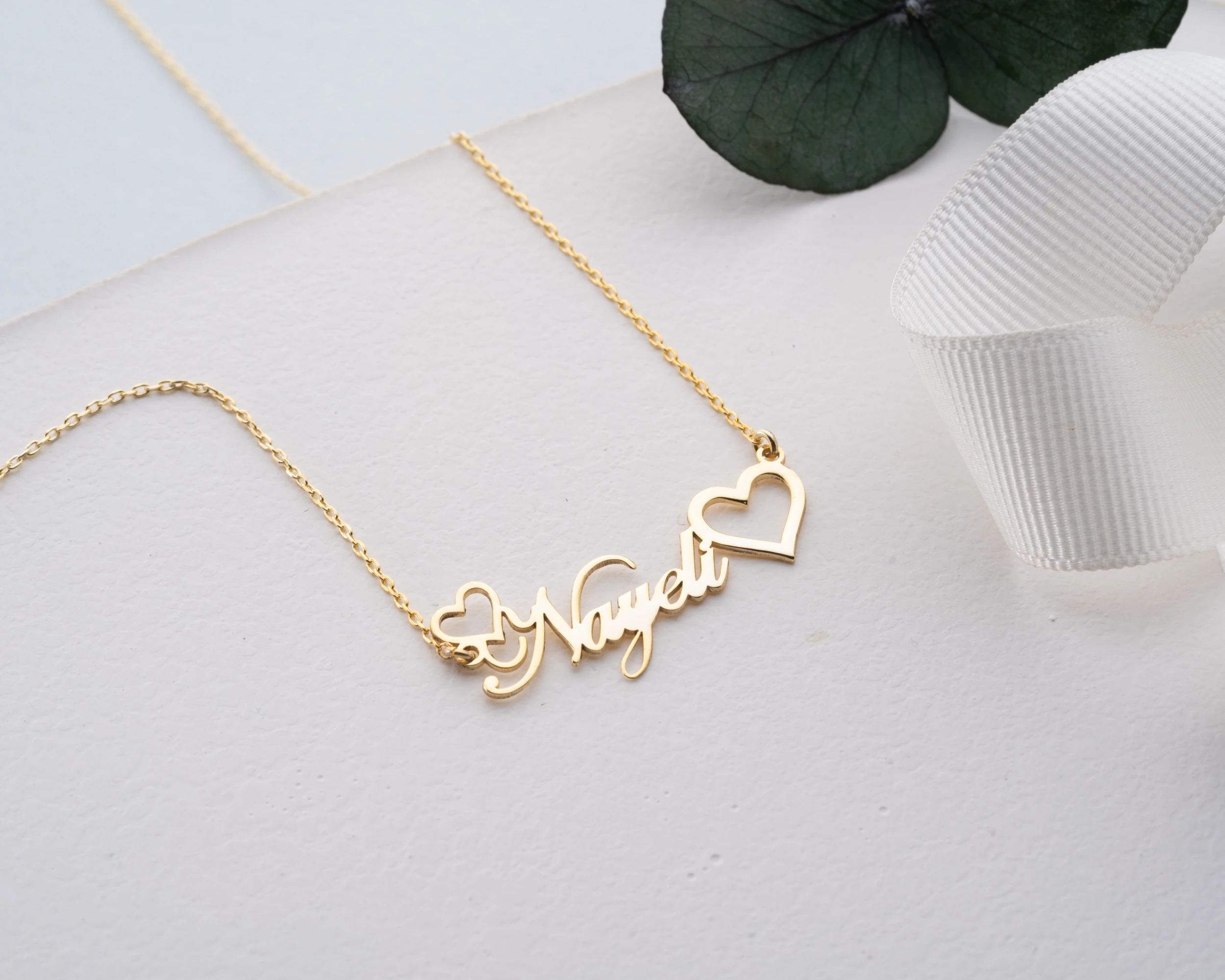 Kişiye Özel Çift Kalpli İsim Kolye – Sevgililere Özel El Yapımı Tasarım
