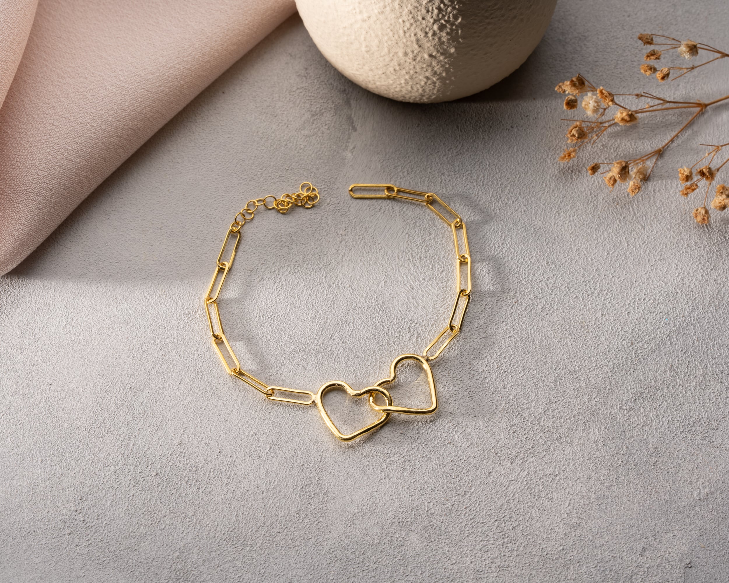 Çift Kalp Bileklik - Aşkın Zarif Sembolü - El Yapımı Takı & Hediye